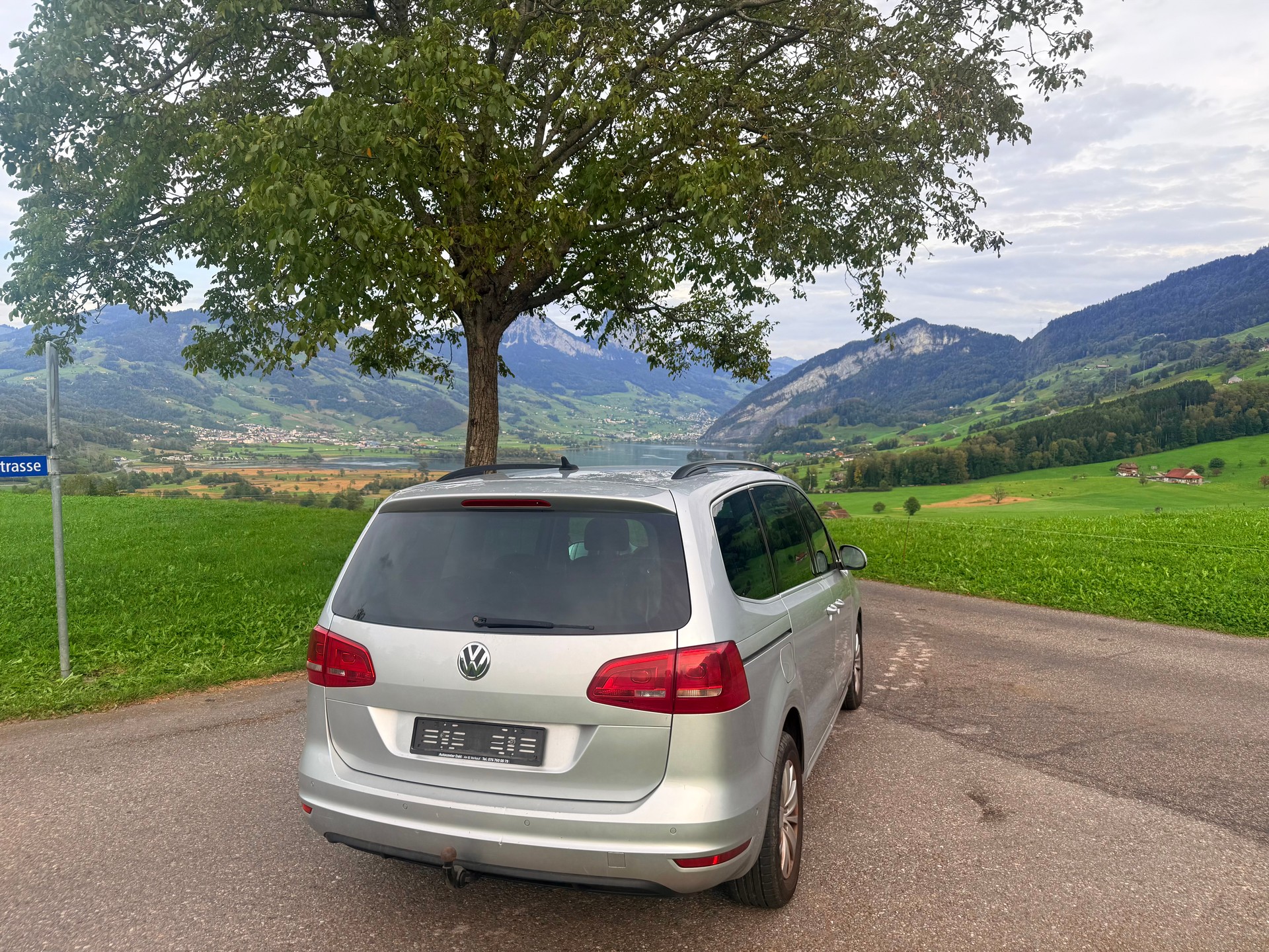VW Sharan 2.0 TDI BMT 65th Edition DSG-image-10