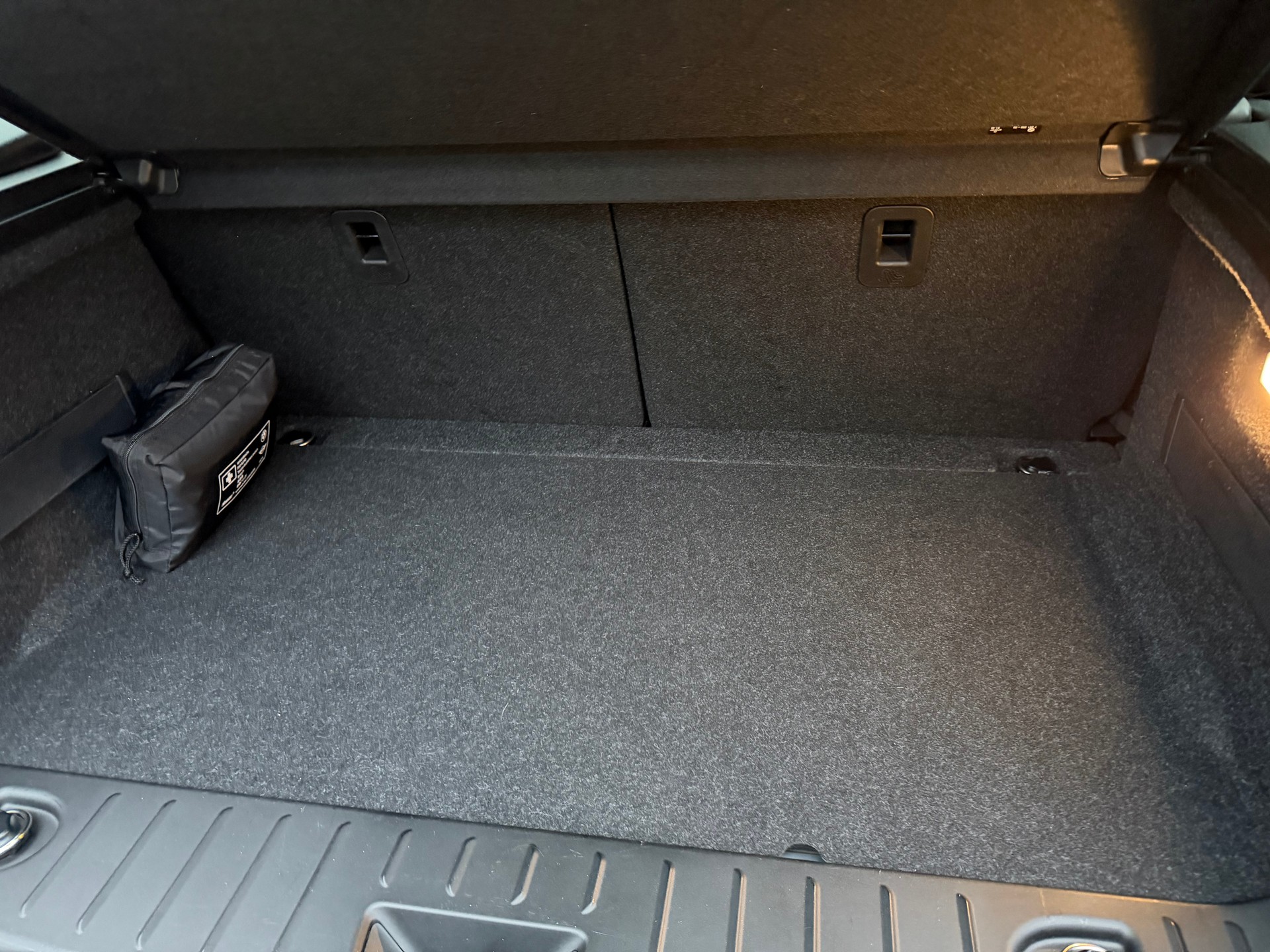 BMW i3s (120Ah) Fleet Edition-image-30
