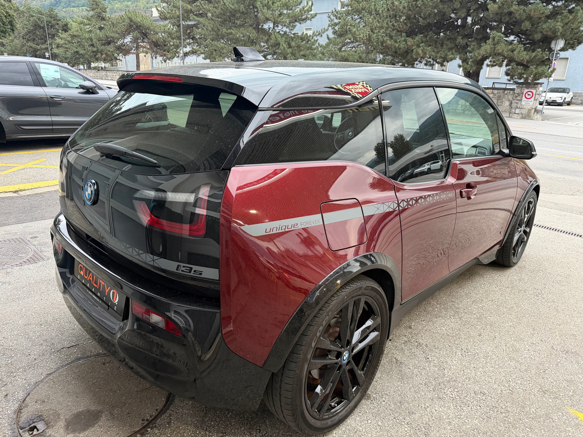 BMW i3s (120Ah) Fleet Edition-image-13