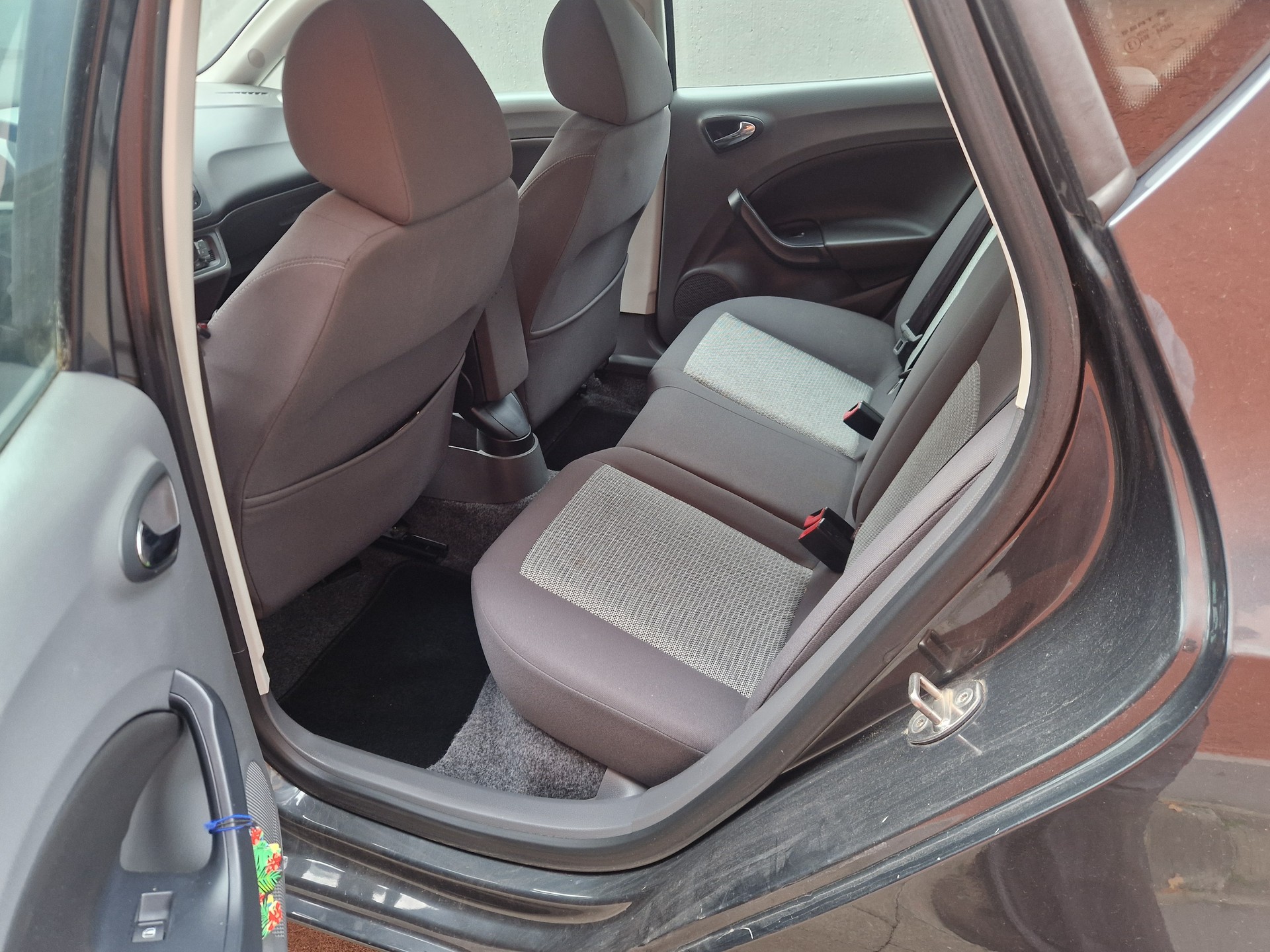 SEAT Ibiza 1.6 Style-image-7