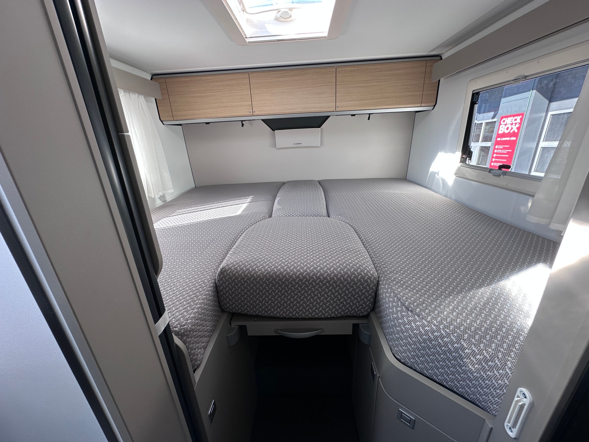 ADRIA Compact Select DL Swiss Edition-image-15
