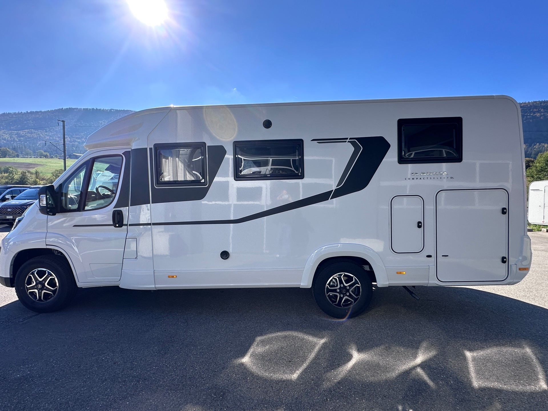 ADRIA Compact Select DL Swiss Edition-image-5