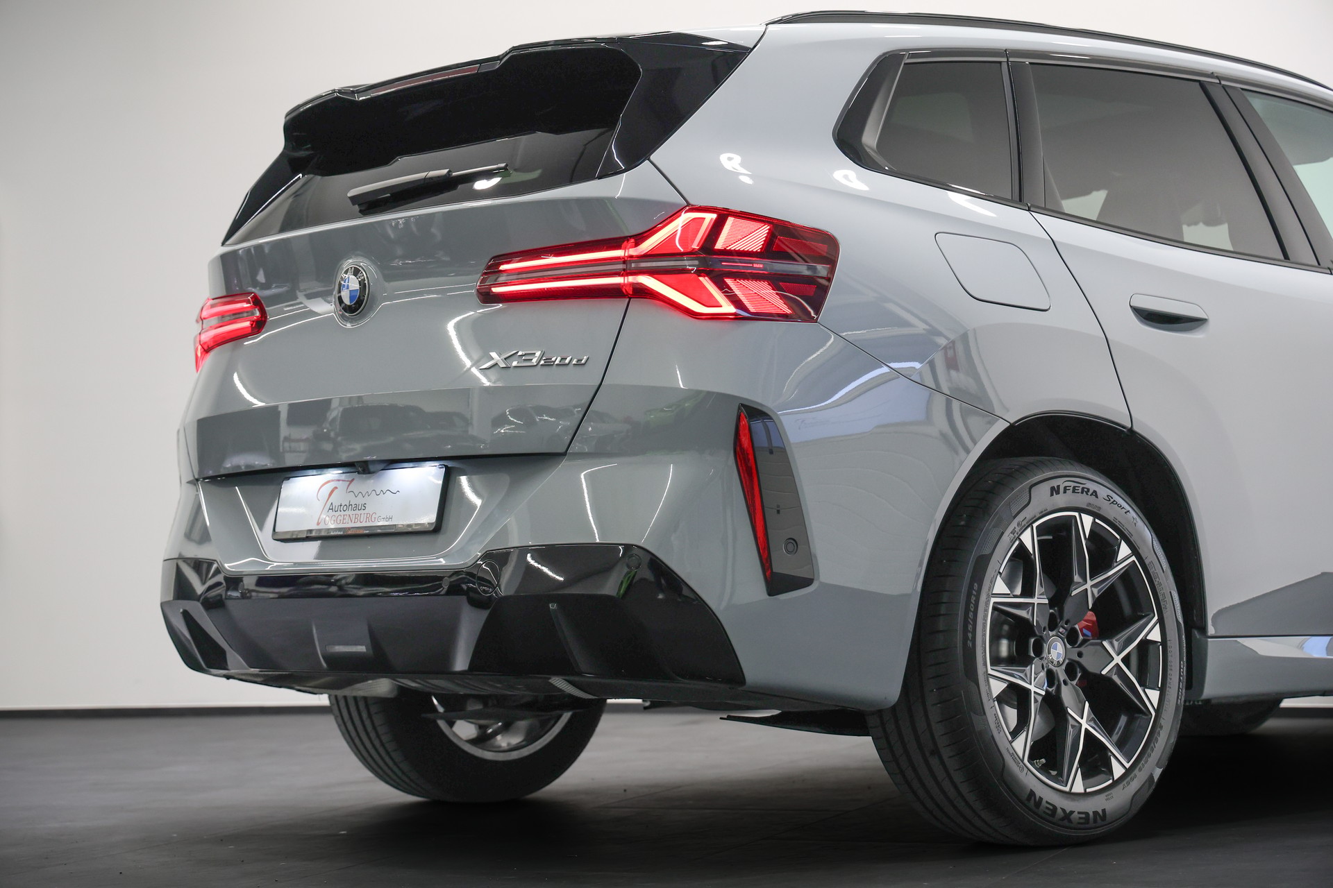 BMW X3 xDrive 48V 20d M Sport Pro *BMW Werksgarantie 02.2029*Panoramadach*-image-17