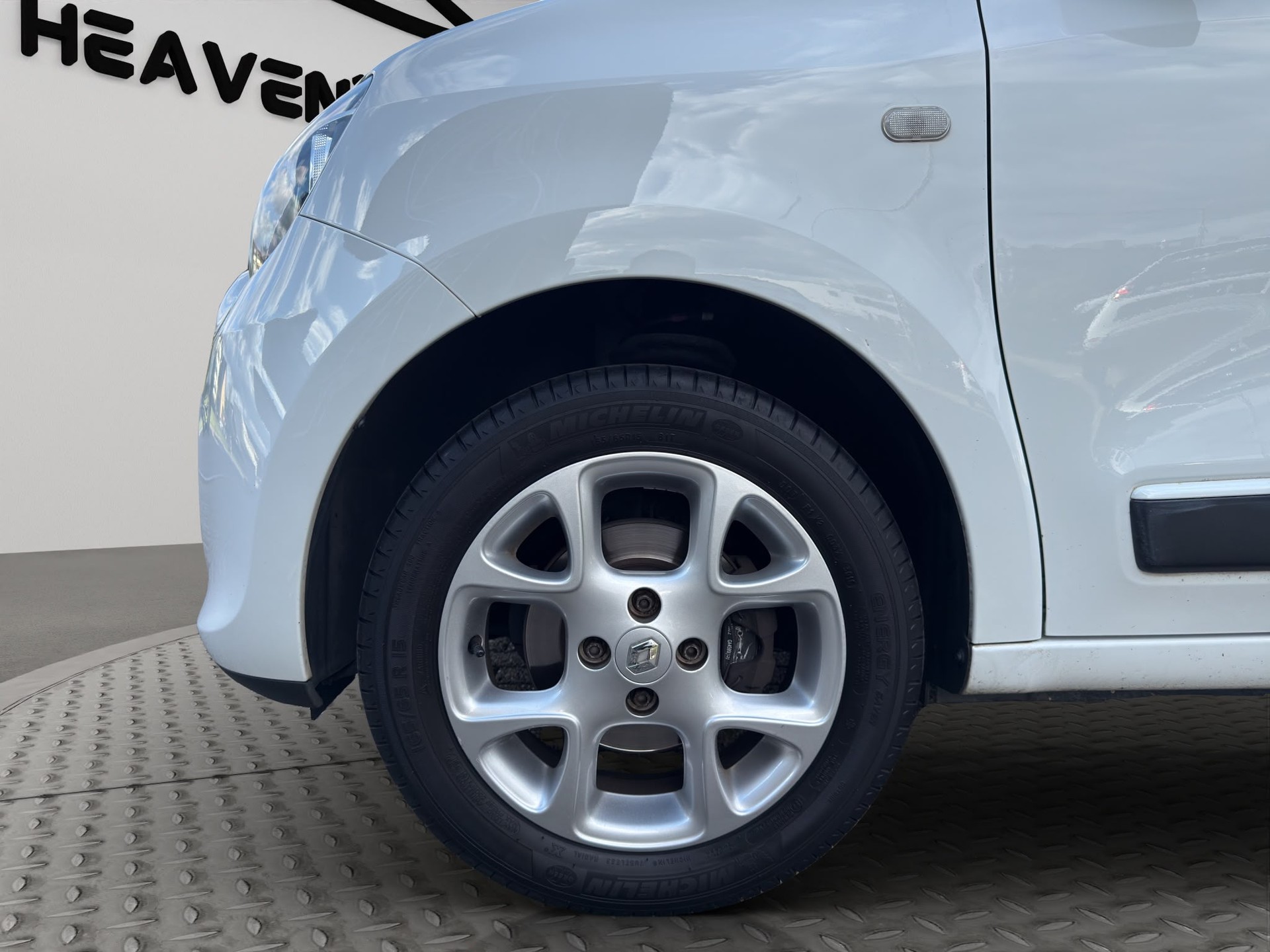 RENAULT Twingo 0.9 Liberty-image-9