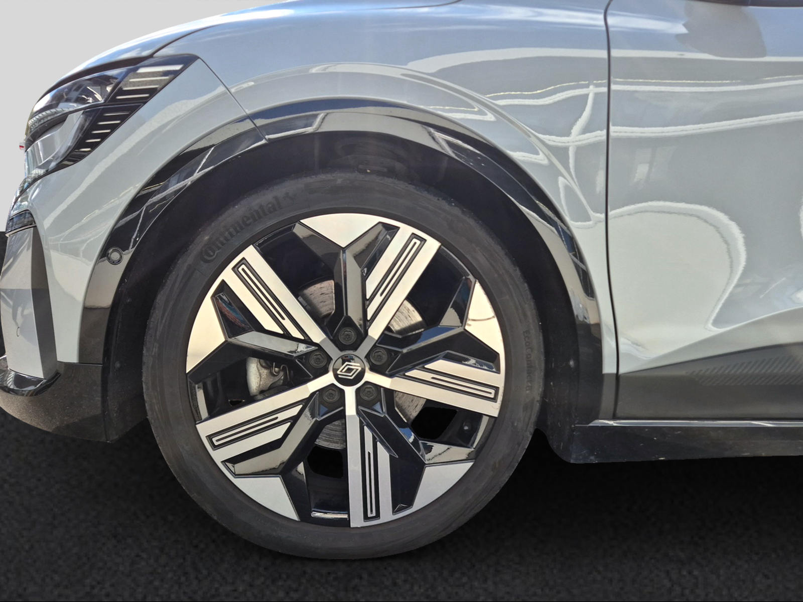RENAULT Mégane E-Tech-image-7