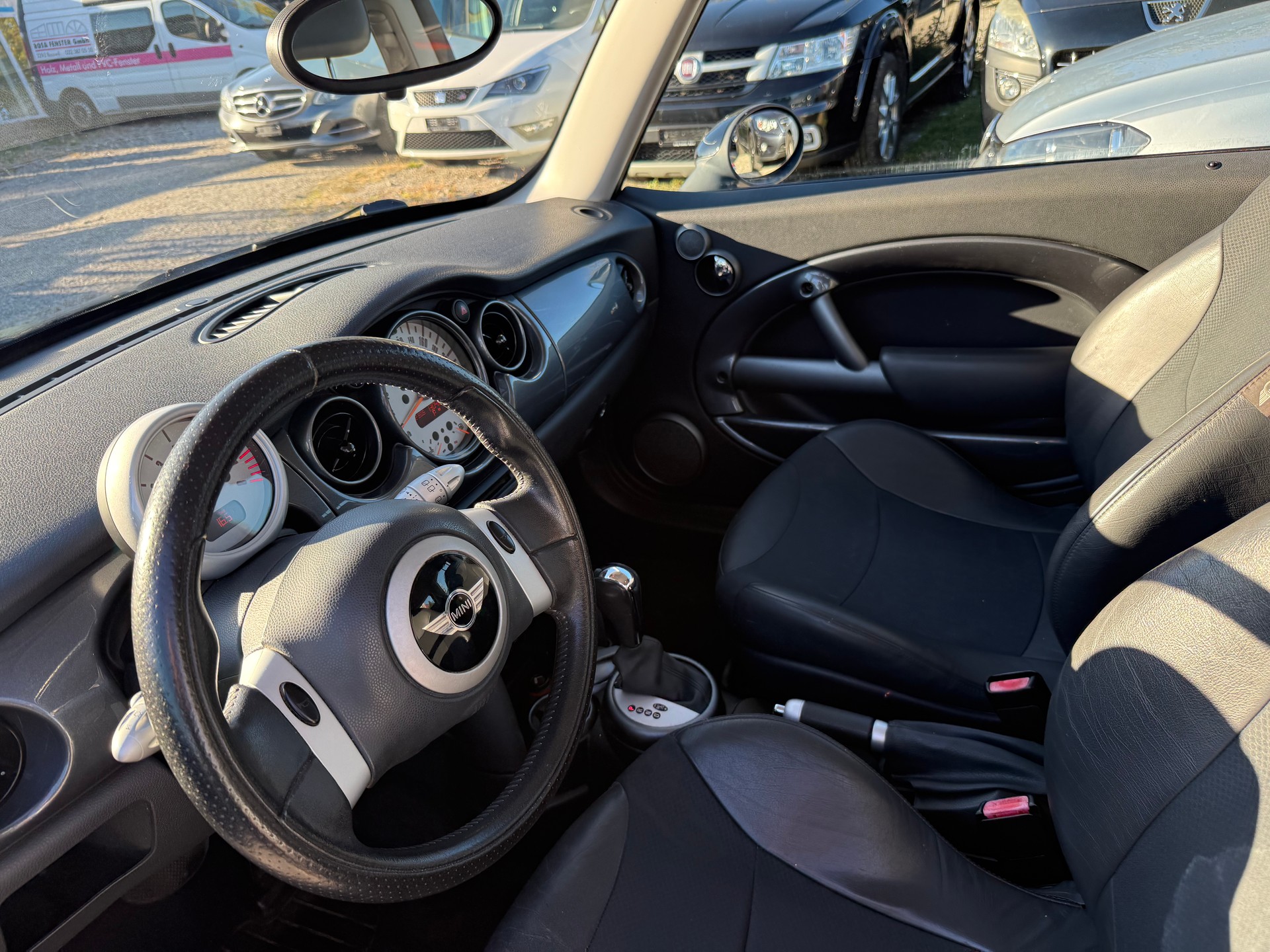 MINI Cooper-image-7