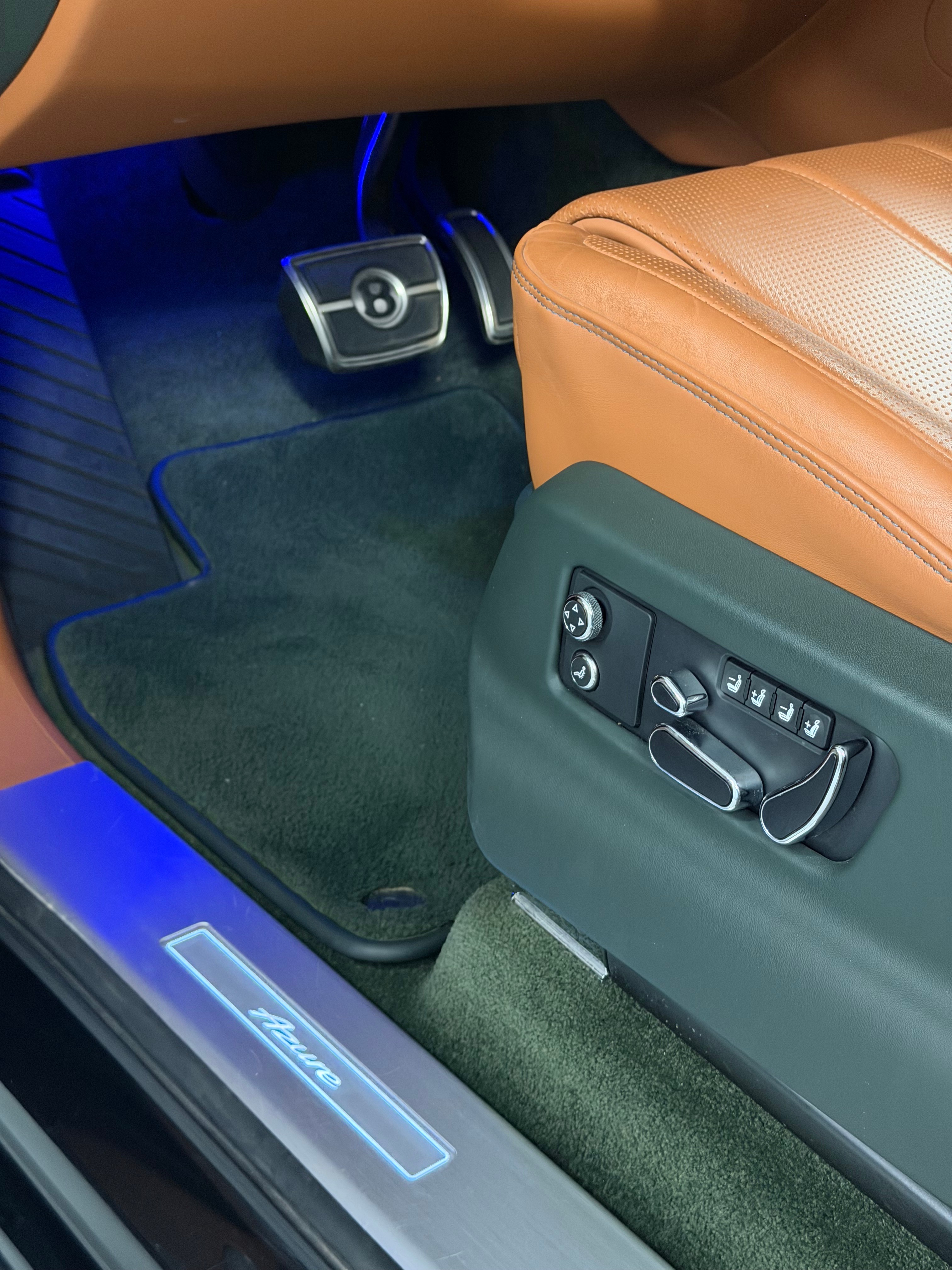 Image BENTLEY BENTAYGA Bentayga V8