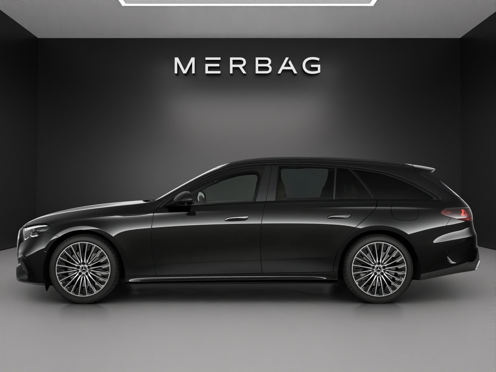 MERCEDES-BENZ E 300 de T 4Matic EQ Hybrid 9G-Tronic-image-5