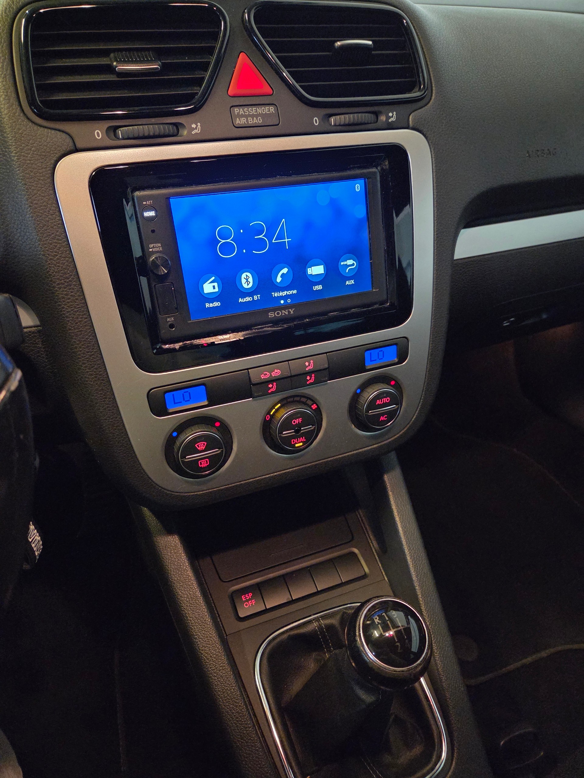 VW Scirocco 2.0 TSI All Black *Stock Valais*-image-9
