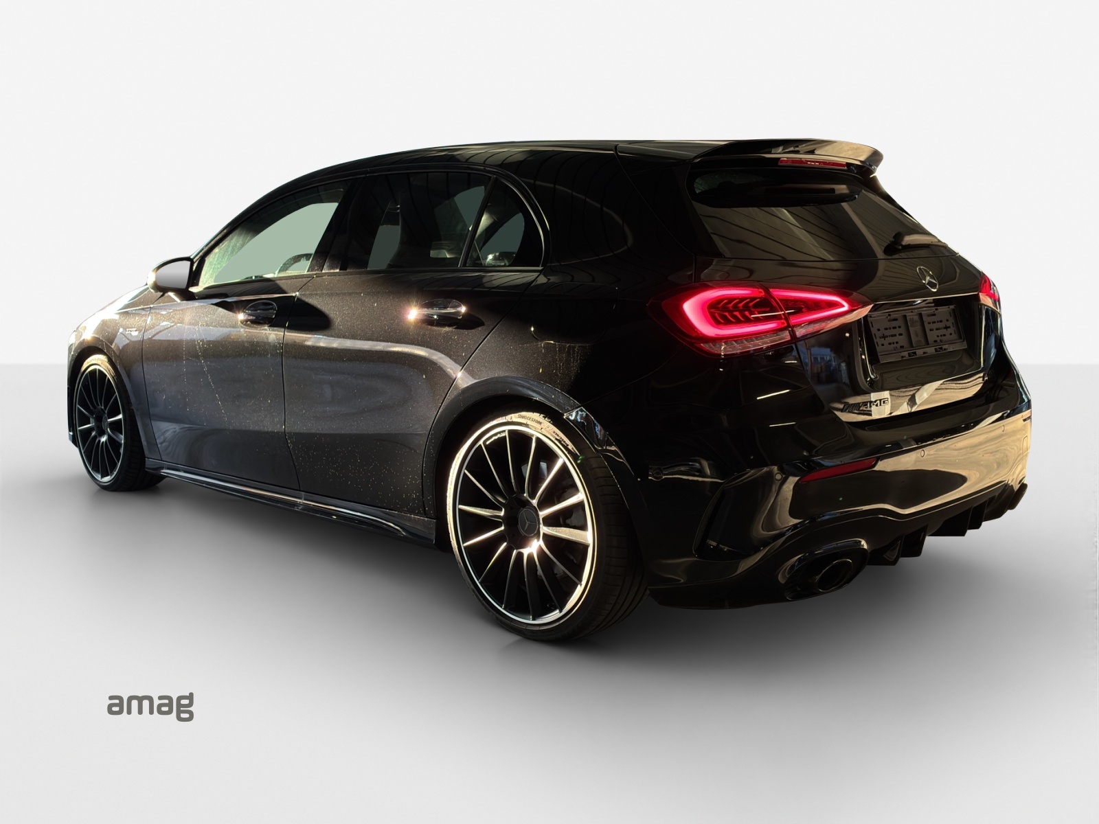MERCEDES-BENZ A 35 AMG 4Matic Speedshift-image-2