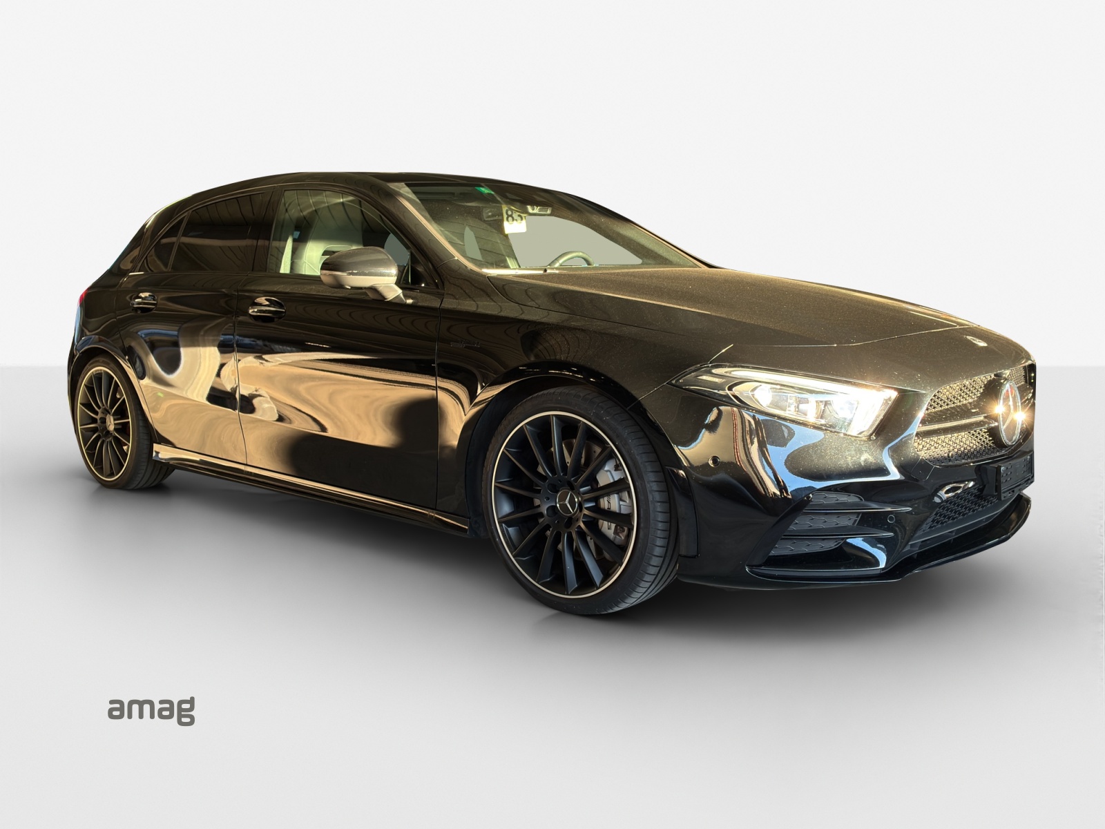 MERCEDES-BENZ A 35 AMG 4Matic Speedshift-image-5