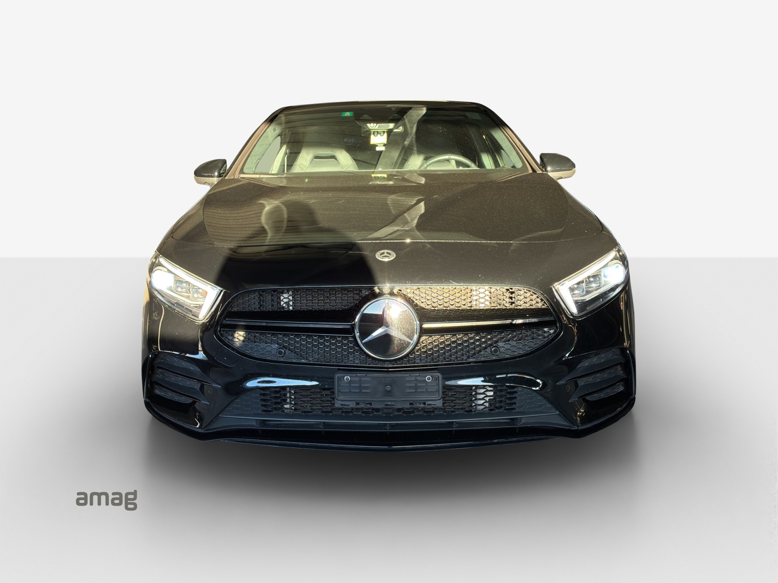 MERCEDES-BENZ A 35 AMG 4Matic Speedshift-image-6