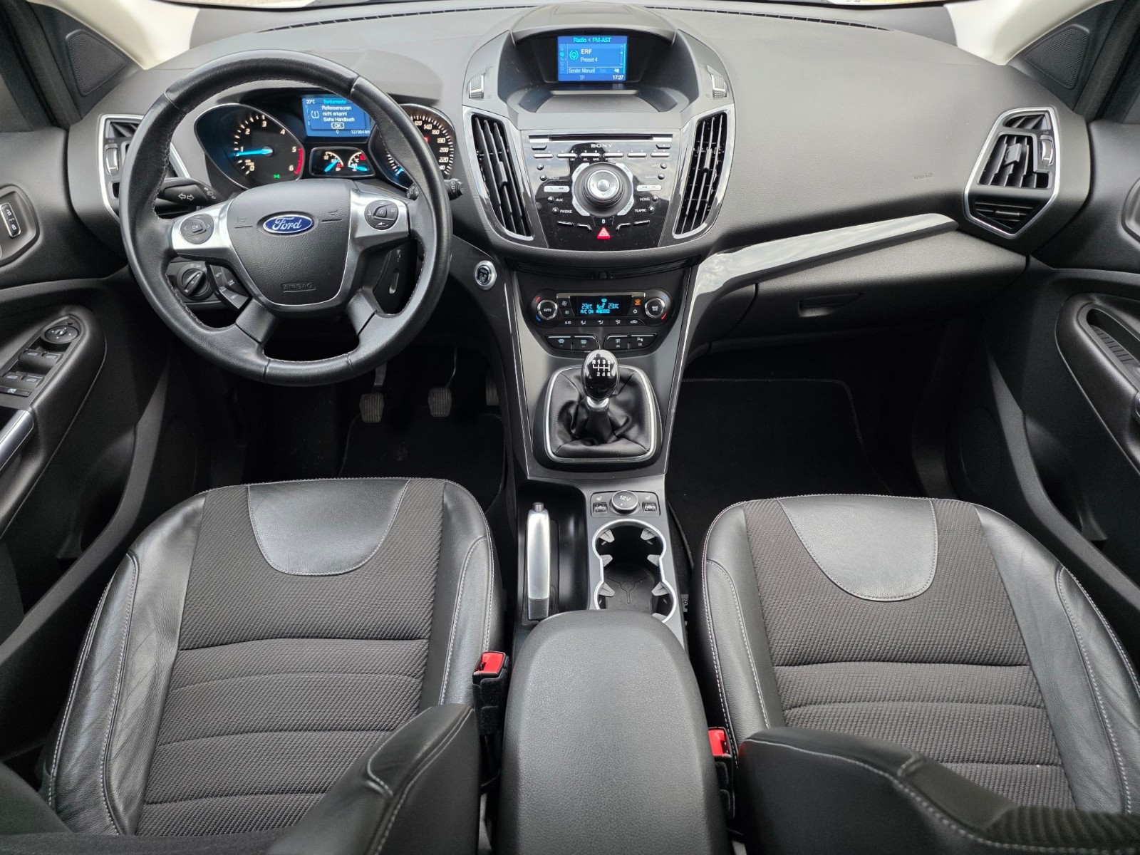 FORD Kuga 2.0 TDCi Titanium S 4WD-image-9