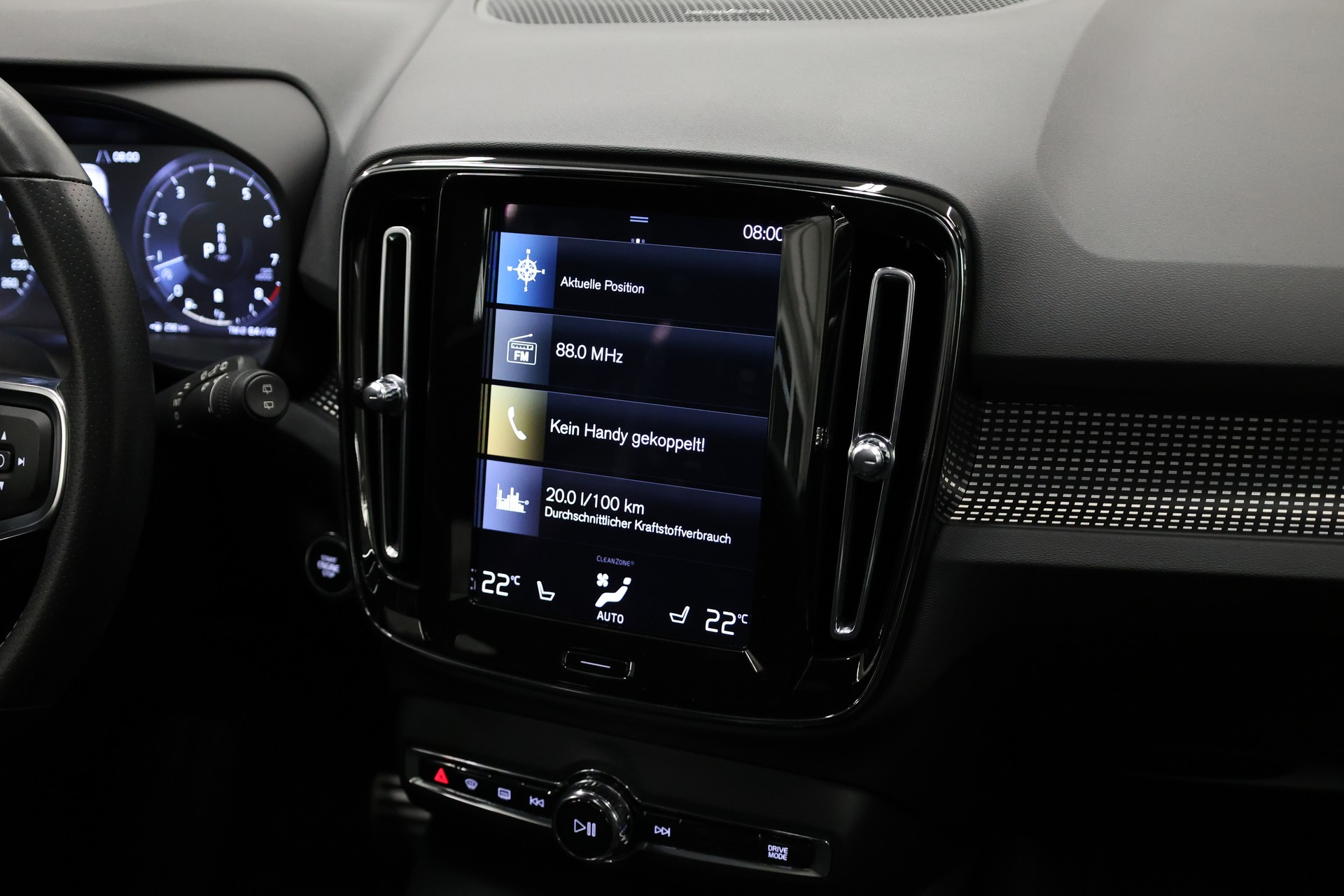 VOLVO XC40 2.0 B4 MH R-Design AWD-image-21