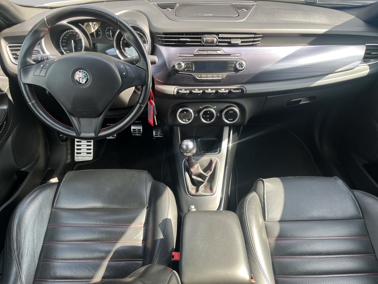 ALFA ROMEO Giulietta 1.4 MultiAir Distinctive-image-13