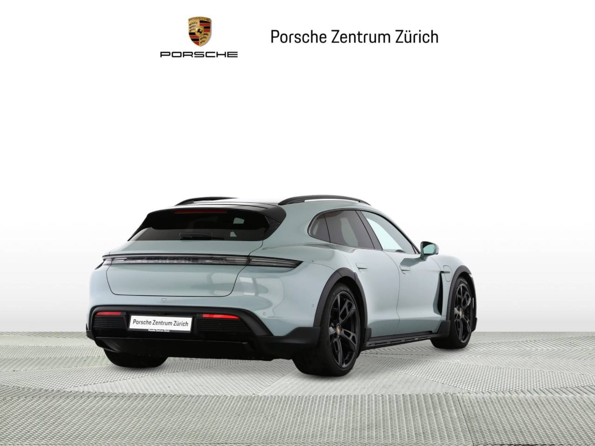 PORSCHE Taycan 4 Cross Turismo-image-2