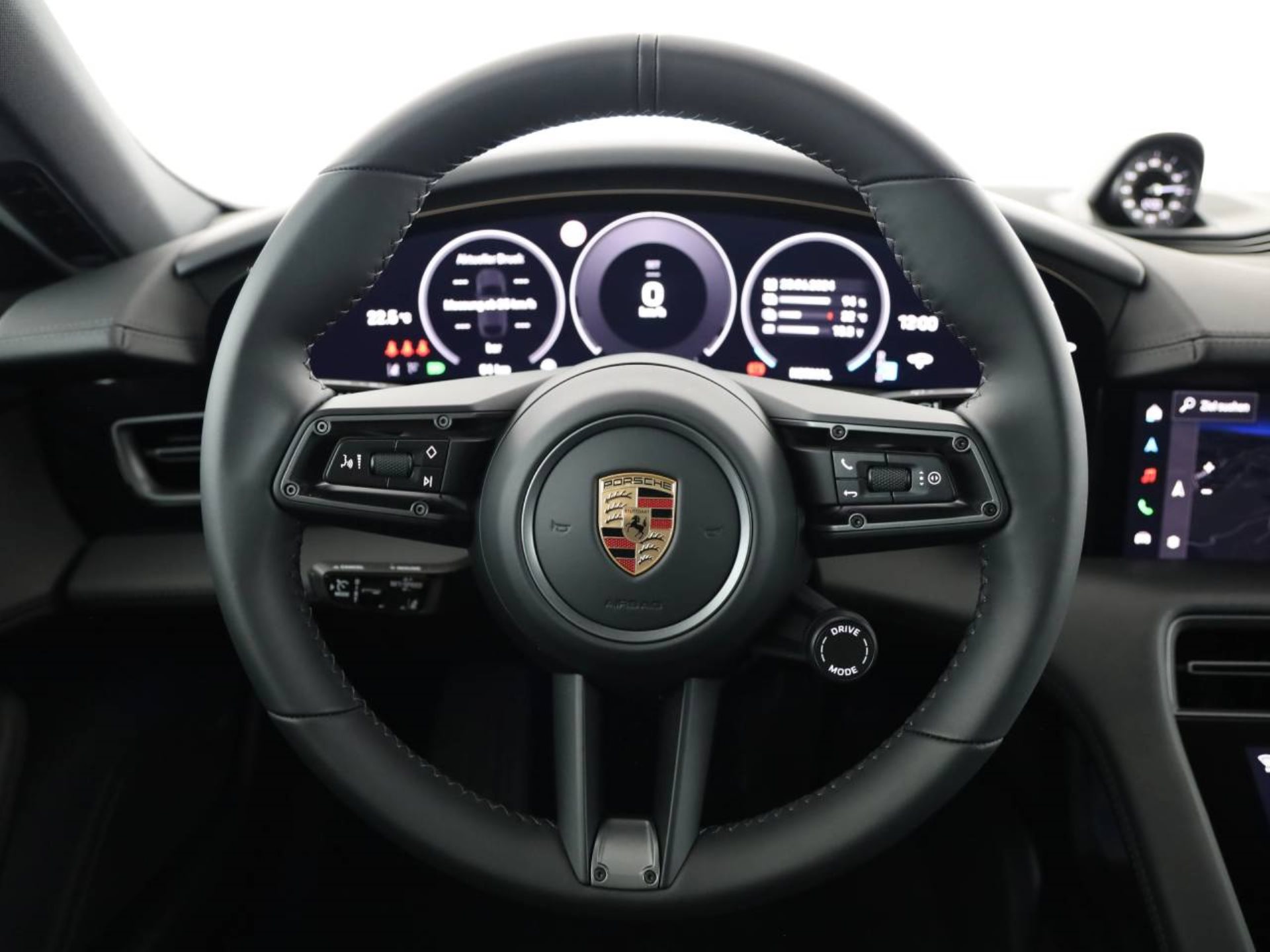 PORSCHE Taycan 4 Cross Turismo-image-3