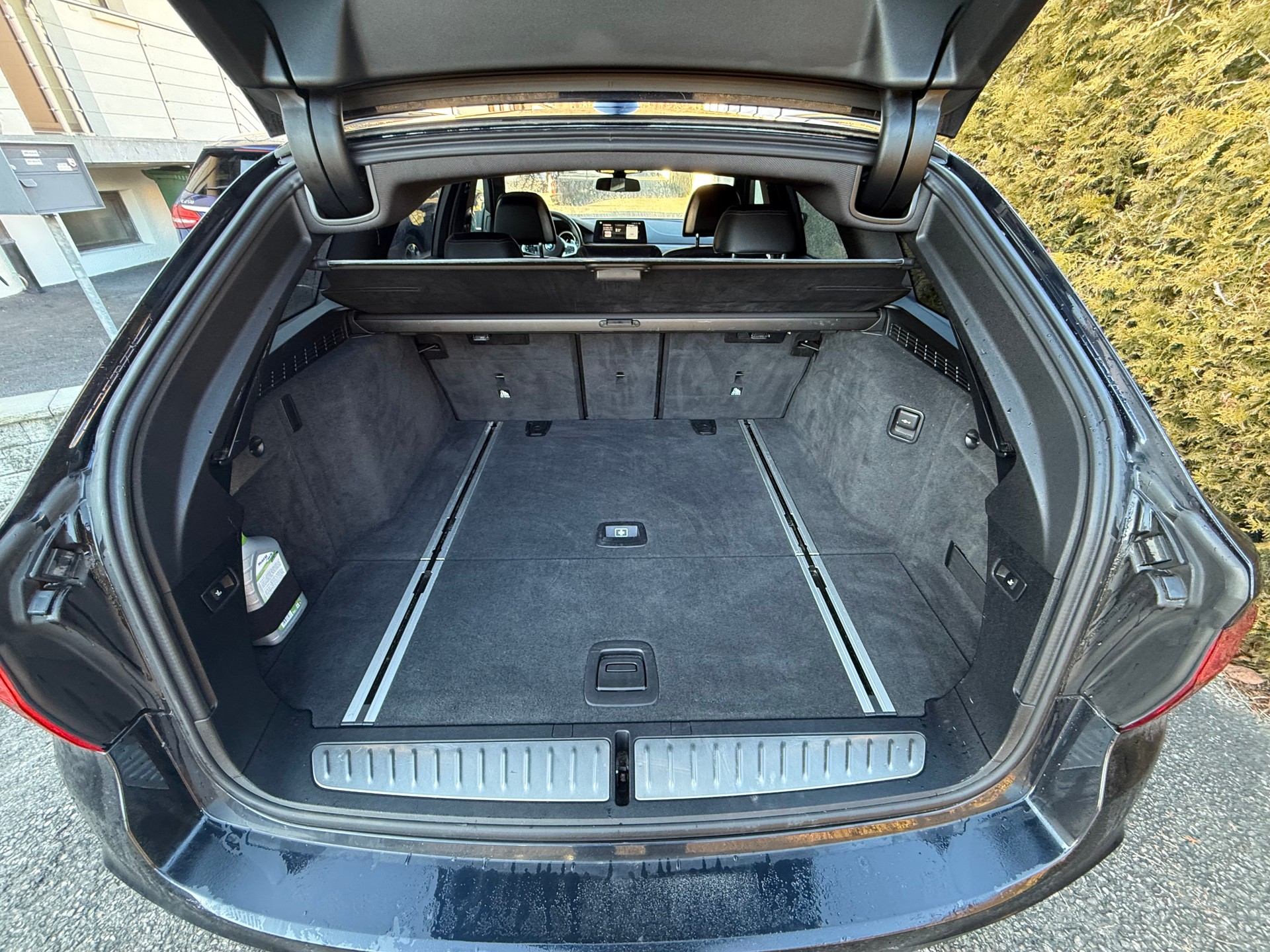 BMW 540i xDrive Touring Sport Line Steptronic-image-13