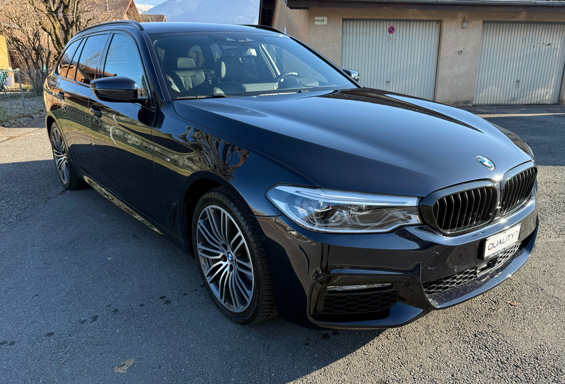 BMW 540i xDrive Touring Sport Line Steptronic