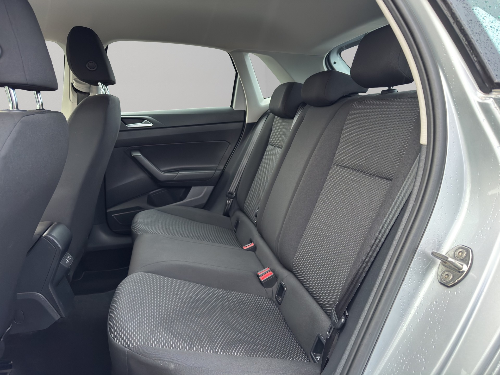VW Polo 1.0 TSI BMT Trendline-image-10