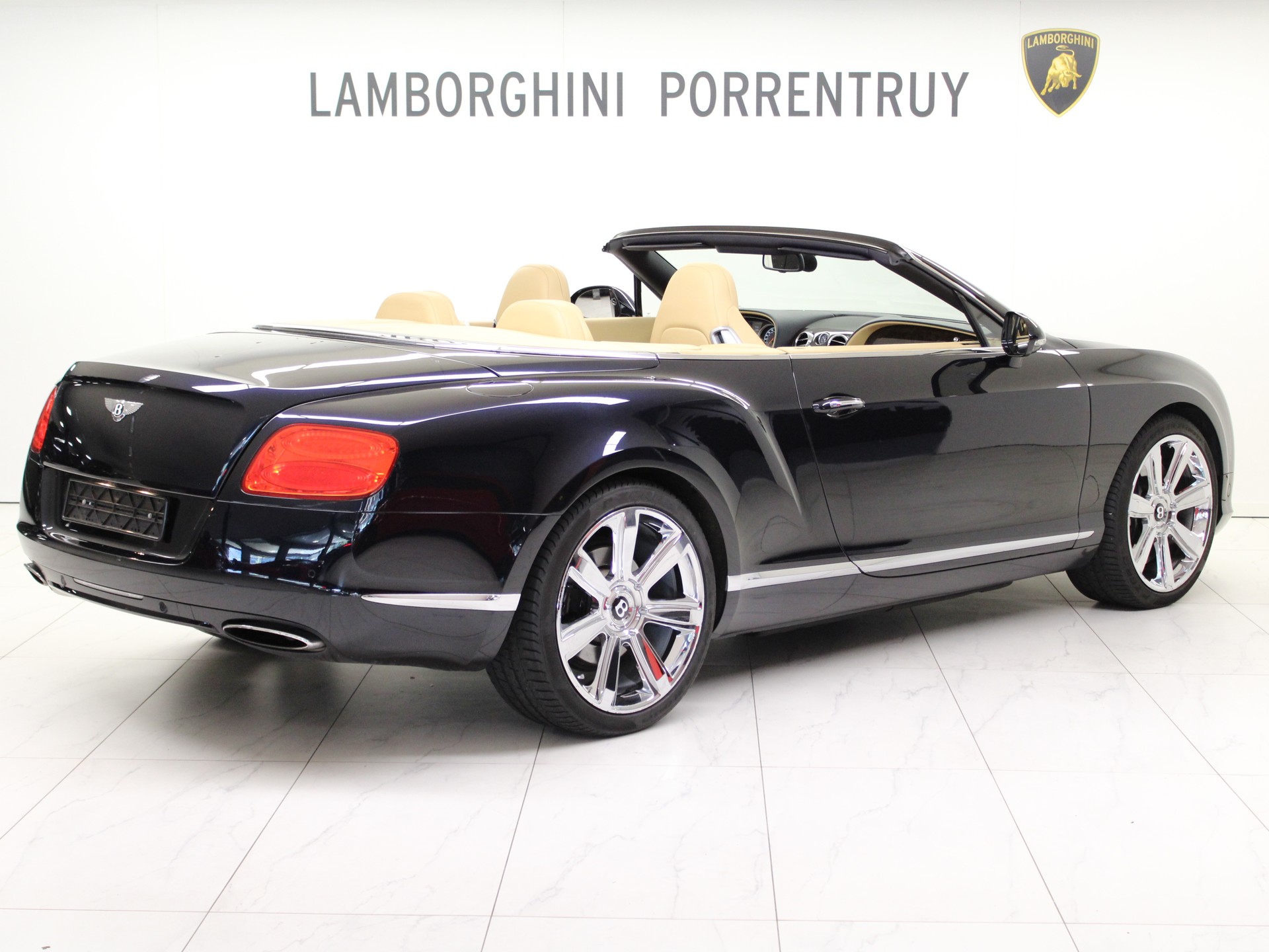 BENTLEY Continental GTC 6.0 W12-image-2