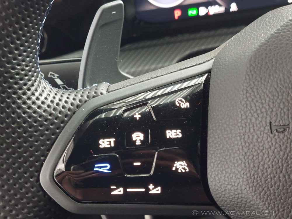 VW Golf Variant 2.0 TSI R DSG 4Motion / Video : https://youtu.be/GKIR_6mEBqk / Bilder : https://youtu.be/7ja7rhr5y3c-image-12