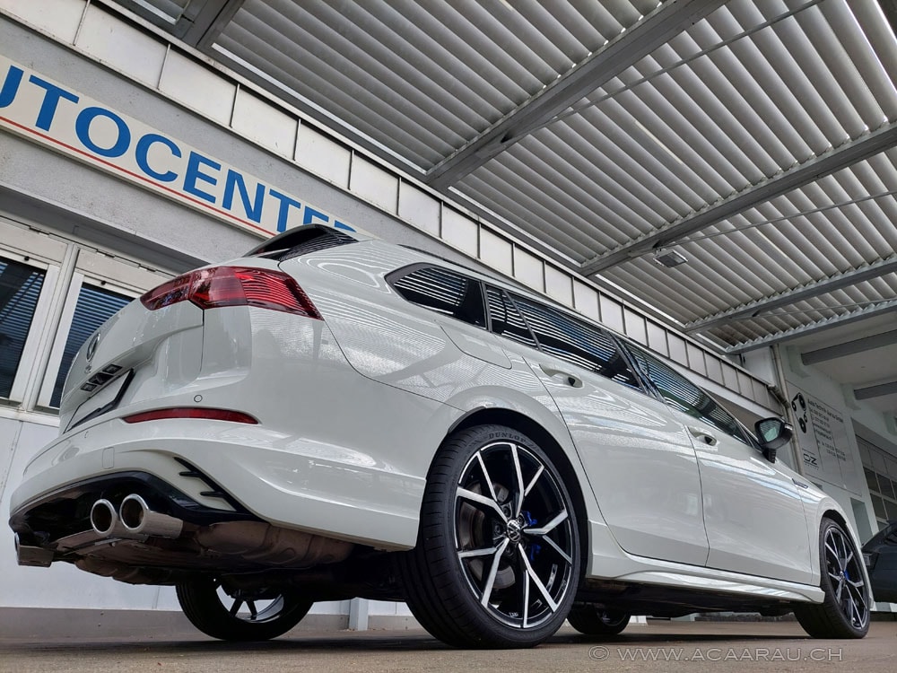 VW Golf Variant 2.0 TSI R DSG 4Motion / Video : https://youtu.be/GKIR_6mEBqk / Bilder : https://youtu.be/7ja7rhr5y3c-showroom-element-2