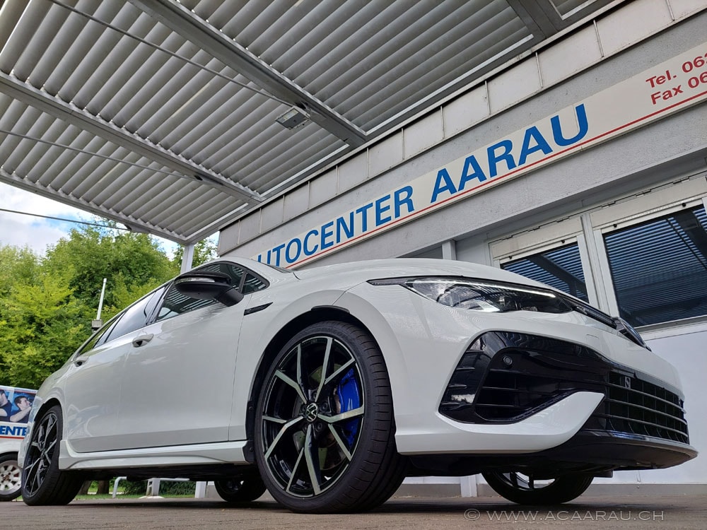 VW Golf Variant 2.0 TSI R DSG 4Motion / Video : https://youtu.be/GKIR_6mEBqk / Bilder : https://youtu.be/7ja7rhr5y3c-showroom-element-1