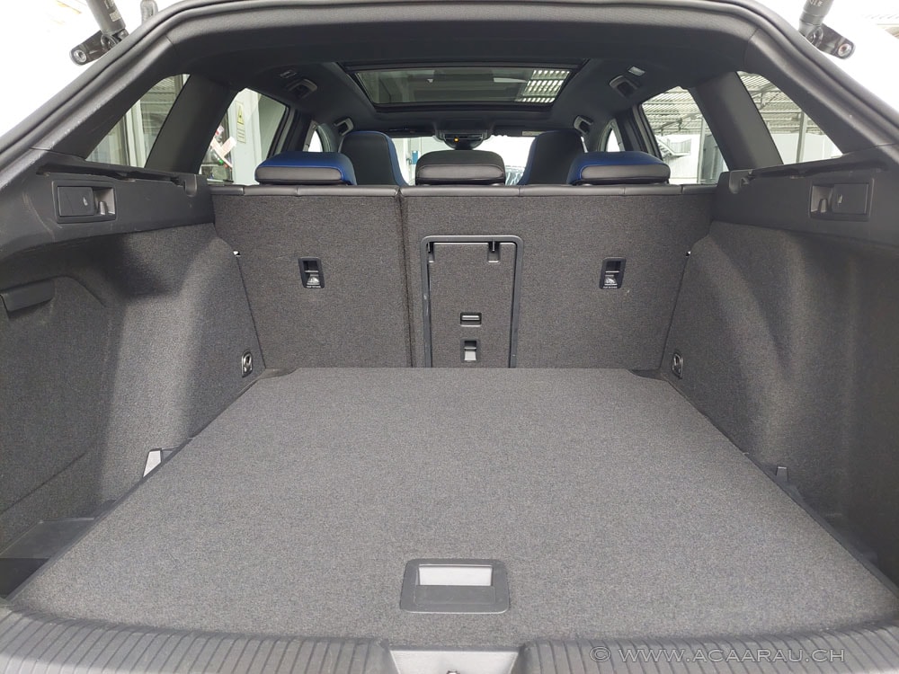 VW Golf Variant 2.0 TSI R DSG 4Motion / Video : https://youtu.be/GKIR_6mEBqk / Bilder : https://youtu.be/7ja7rhr5y3c-image-30