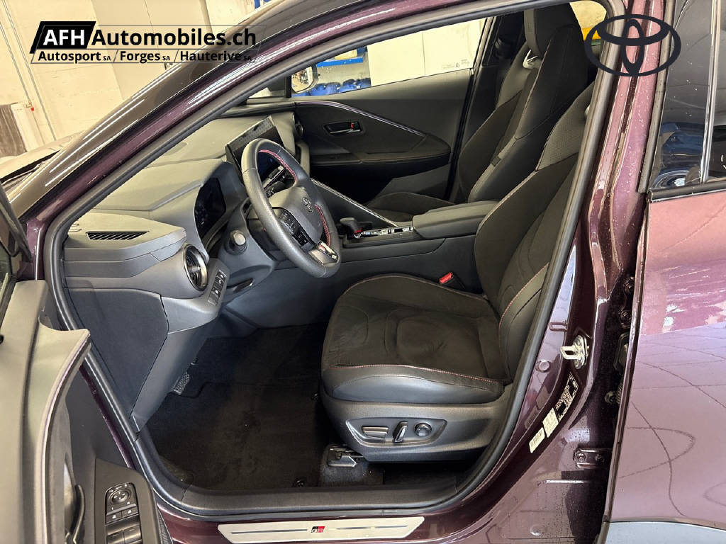 TOYOTA C-HR 2.0 HEV GR Sport 4x4-image-10