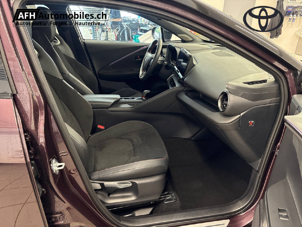 TOYOTA C-HR 2.0 HEV GR Sport 4x4-image-8