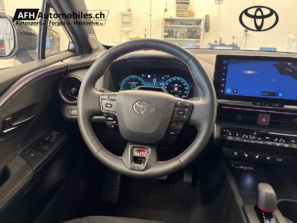 TOYOTA C-HR 2.0 HEV GR Sport 4x4-image-15
