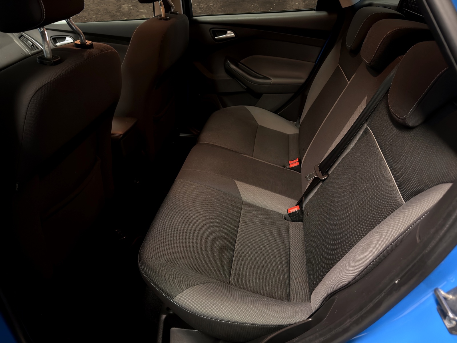 FORD Focus 1.0 SCTi Titanium-image-11