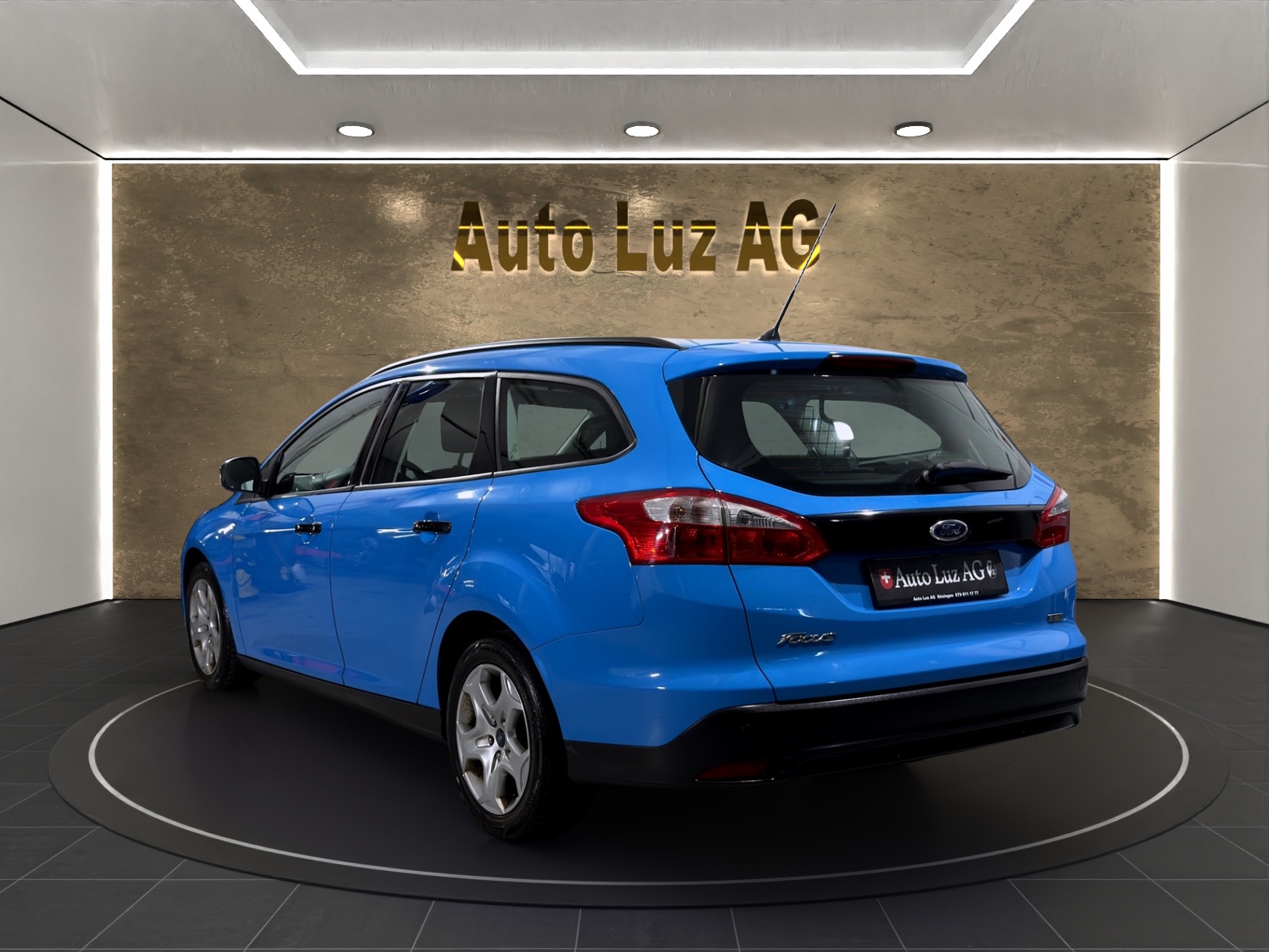 FORD Focus 1.0 SCTi Titanium-image-4