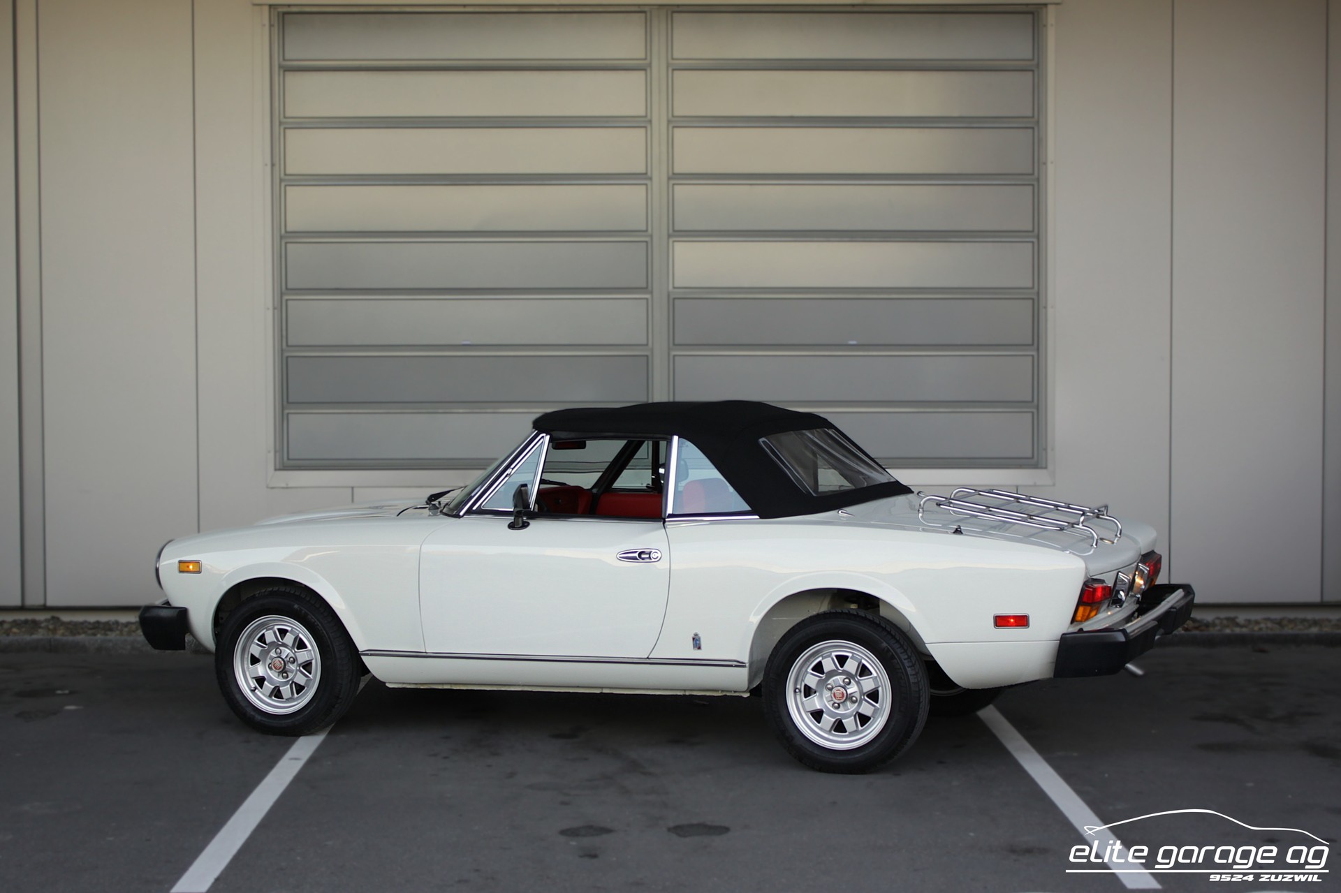 FIAT 124 Spider 2000-image-2
