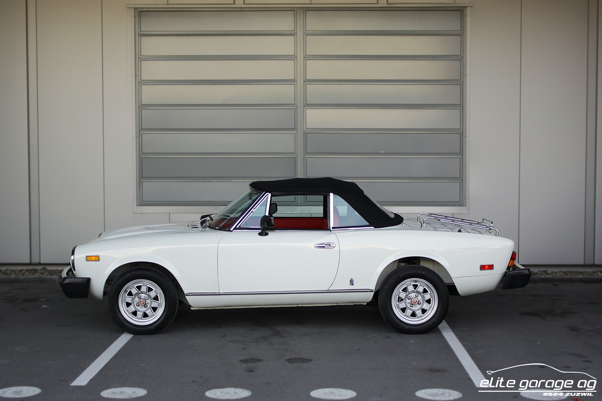 FIAT 124 Spider 2000-image-1