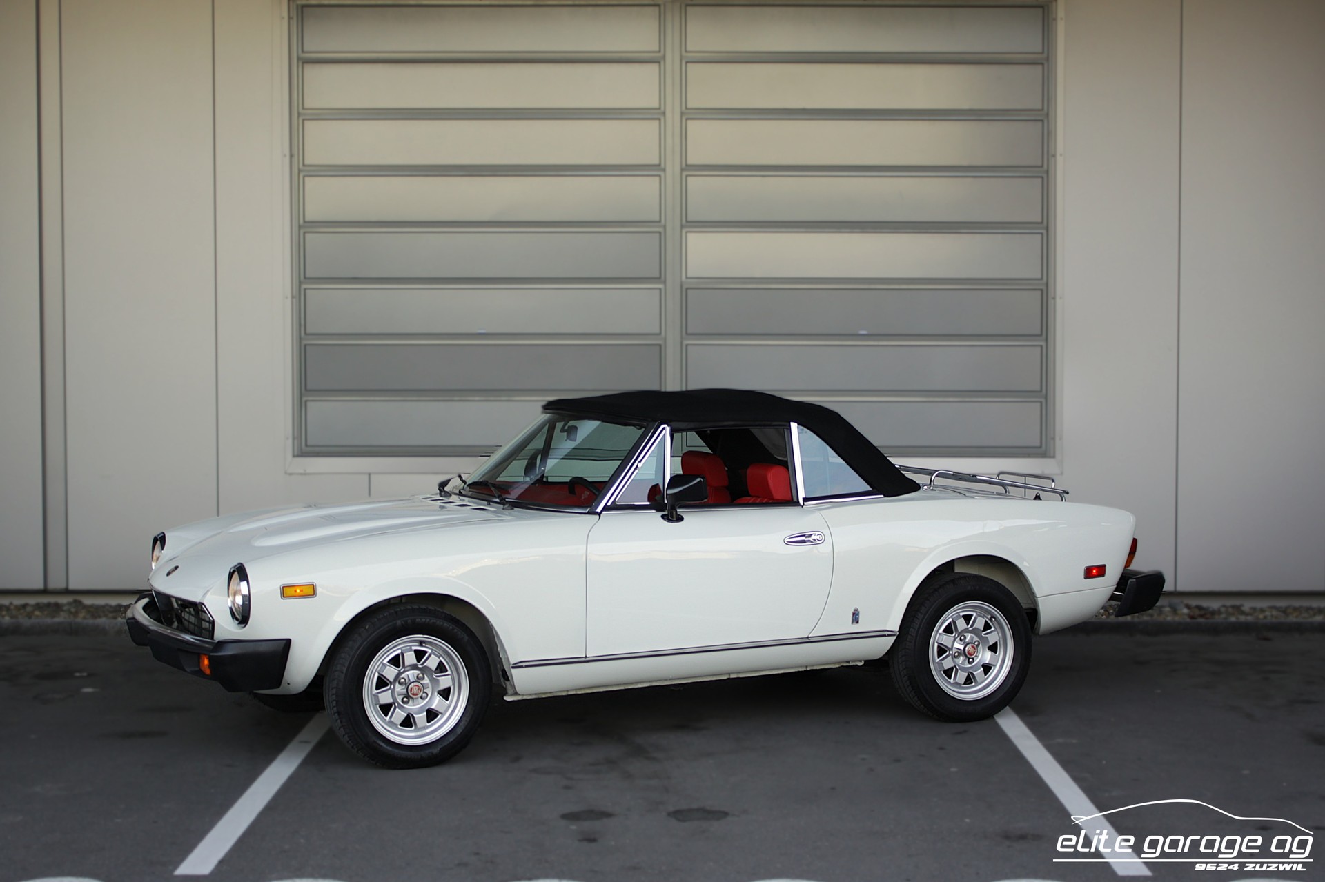 FIAT 124 Spider 2000-image-0