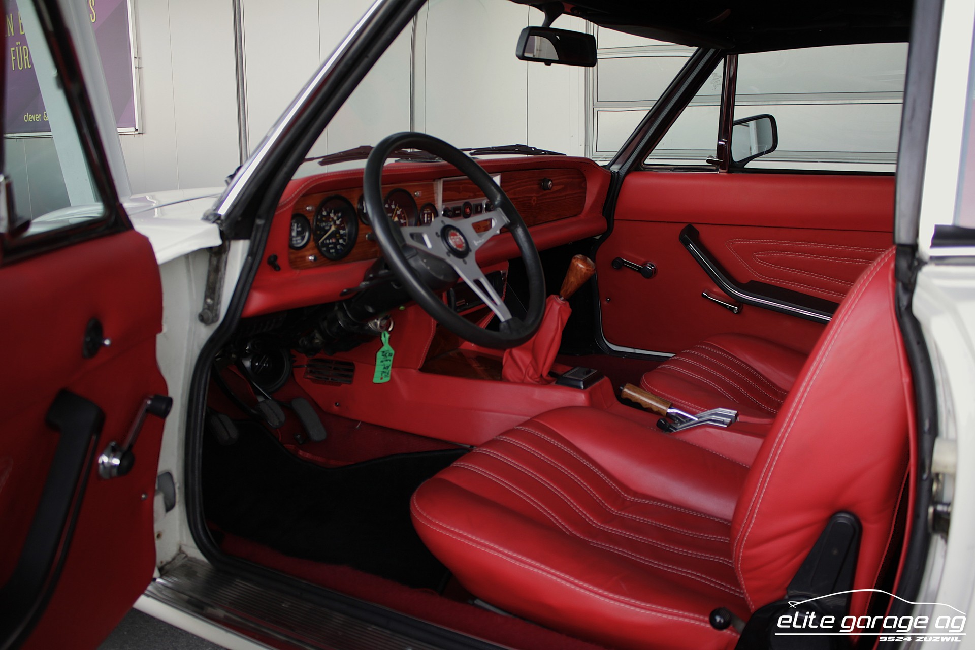 FIAT 124 Spider 2000-image-13