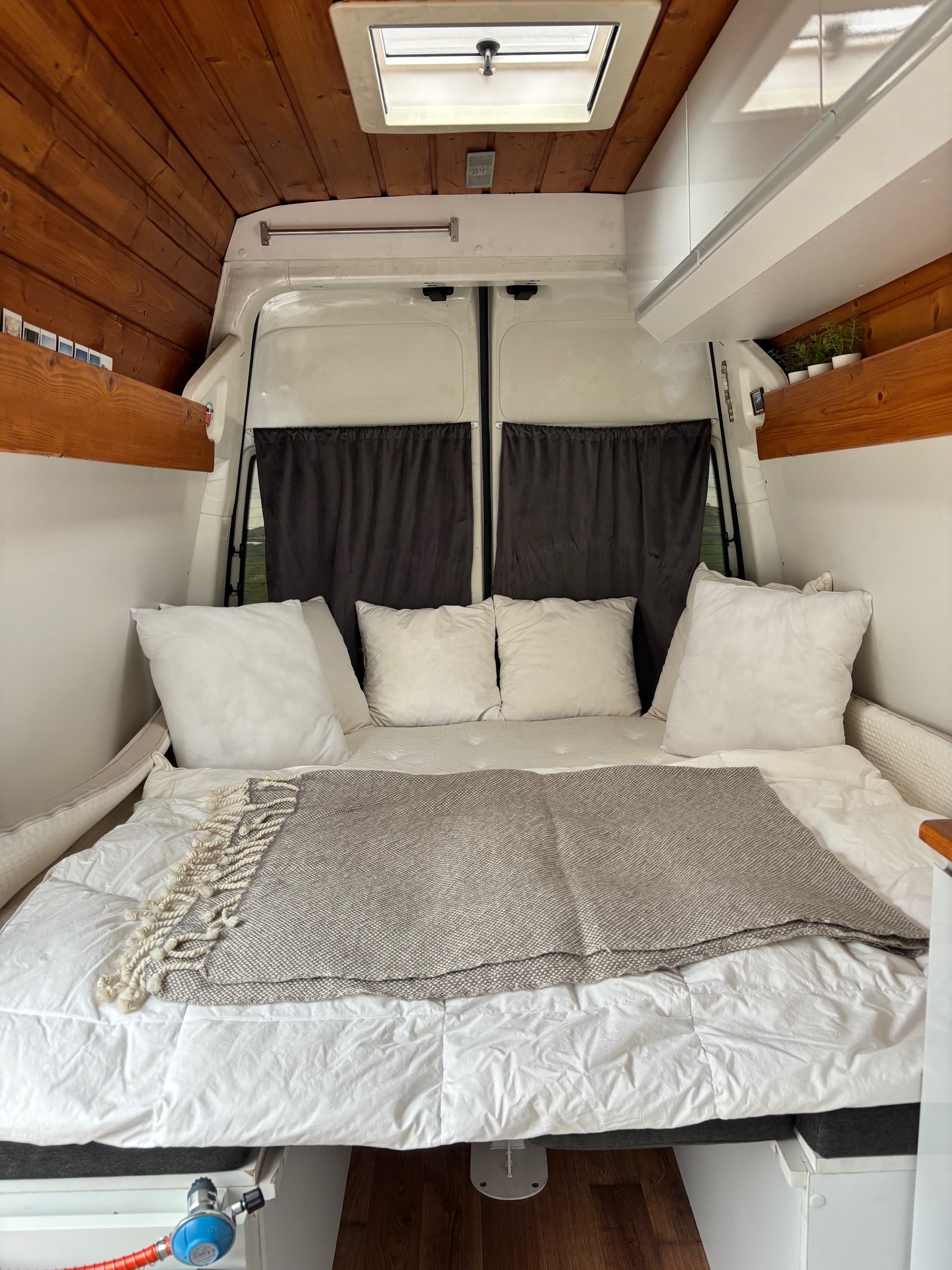 VW T5 Multivan (Wohnwagen/Camper)-image-5