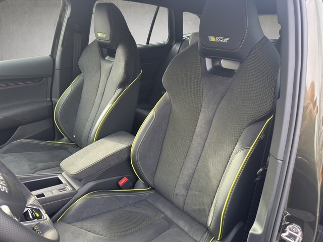 SKODA Enyaq 85x 4x4 RS-image-9