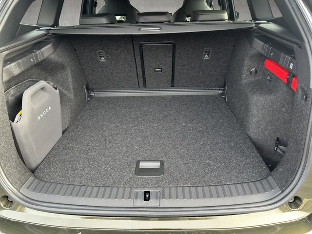 SKODA Enyaq 85x 4x4 RS-image-12