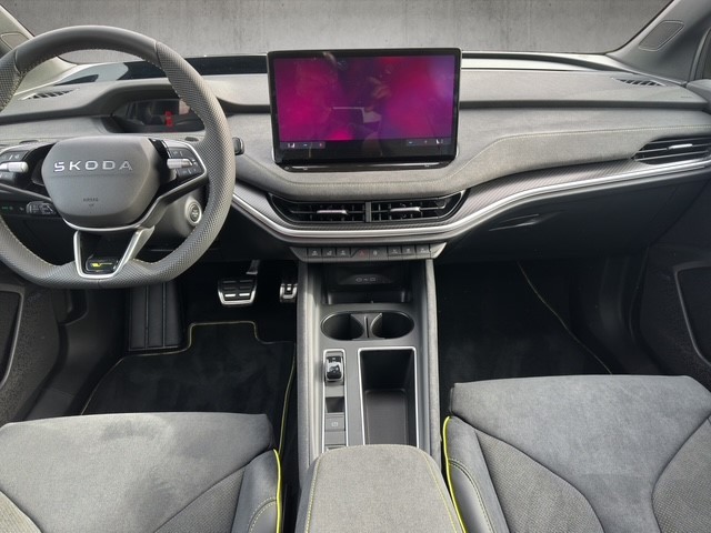 SKODA Enyaq 85x 4x4 RS-image-8