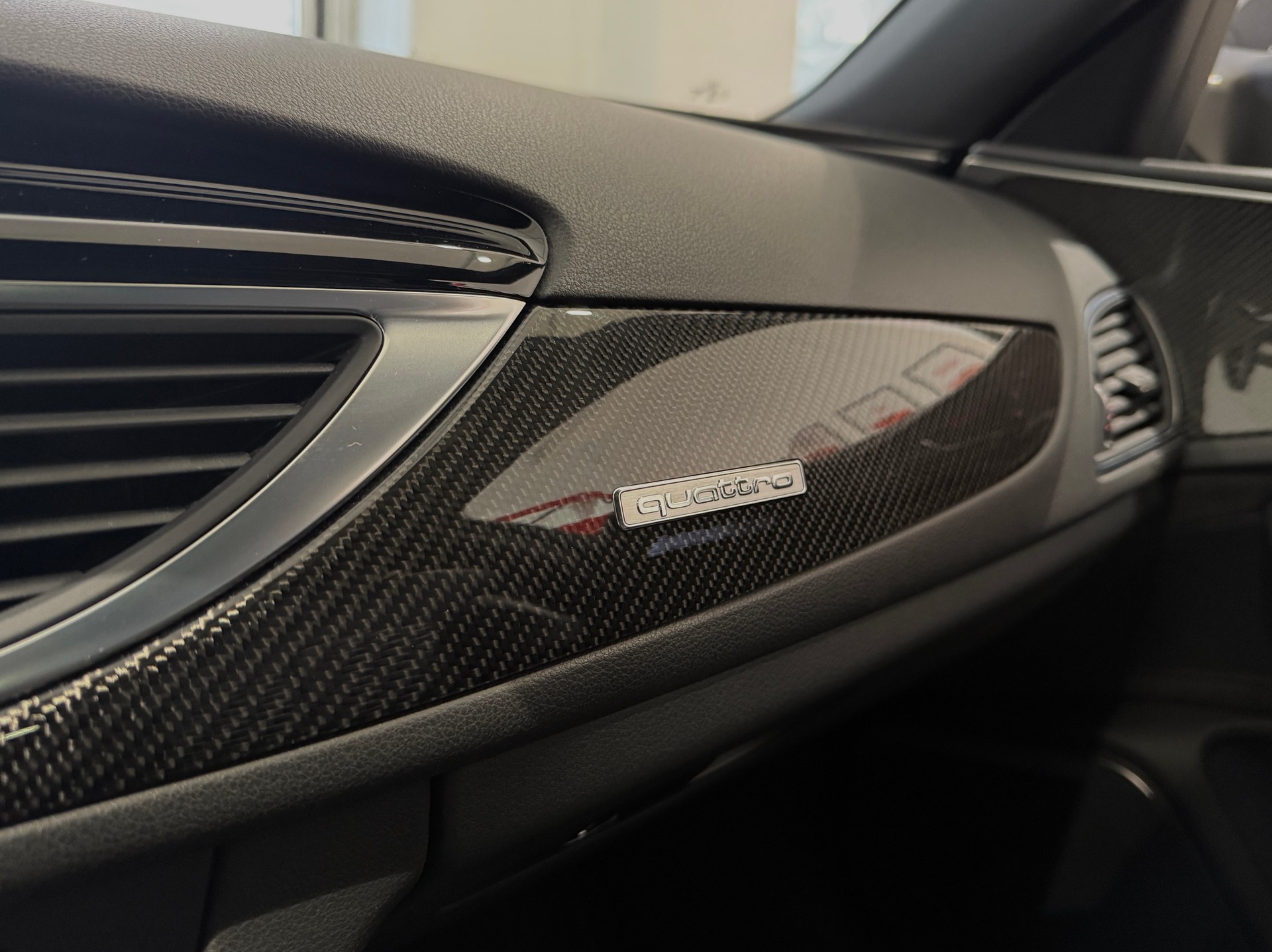 AUDI RS6 Avant 4.0 TFSI V8 performance quattro "ABT 706 Ps" AKRAPOVIC Audi ceramic *pack carbon *Bose sound-image-19