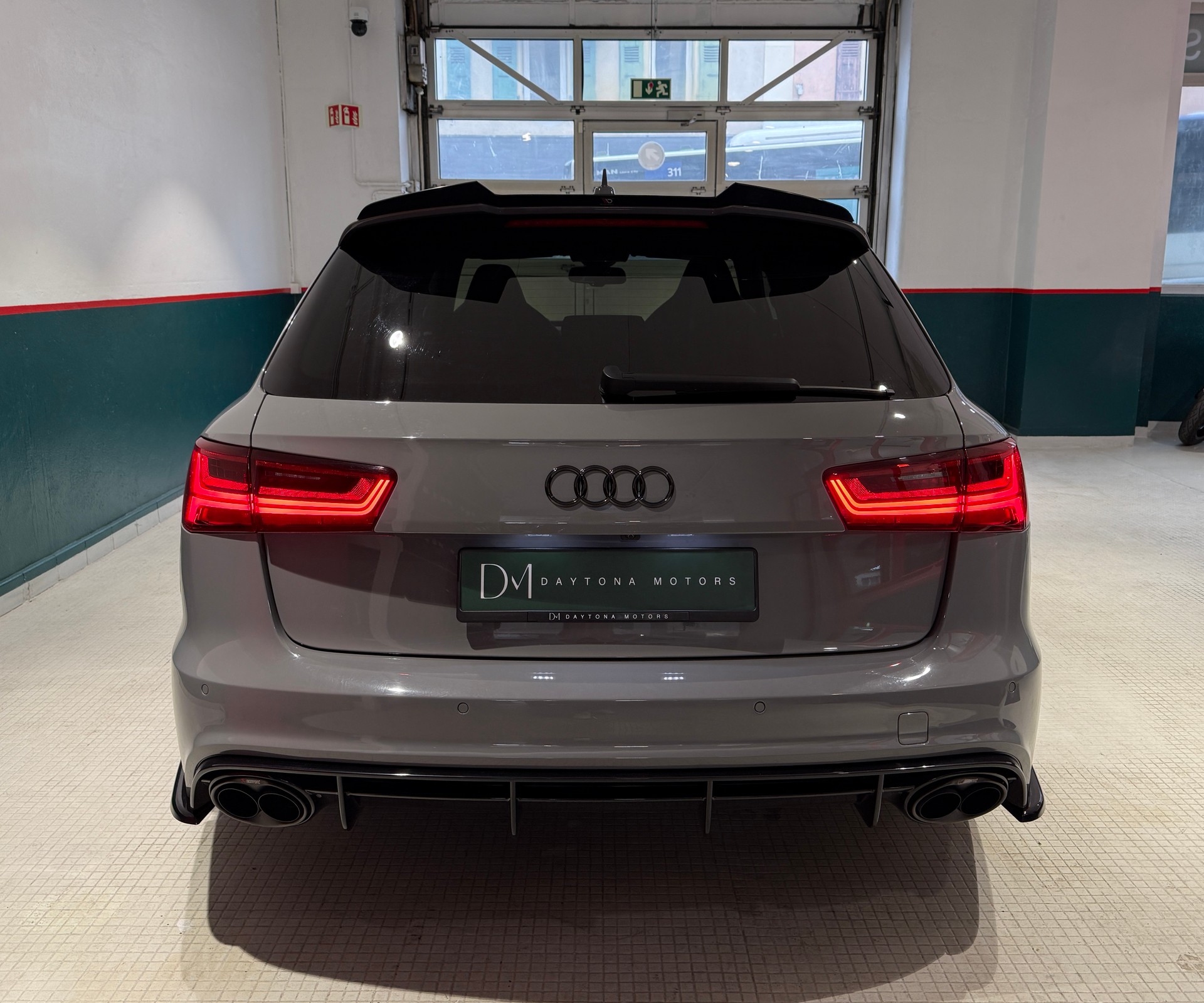AUDI RS6 Avant 4.0 TFSI V8 performance quattro "ABT 706 Ps" AKRAPOVIC Audi ceramic *pack carbon *Bose sound-image-9