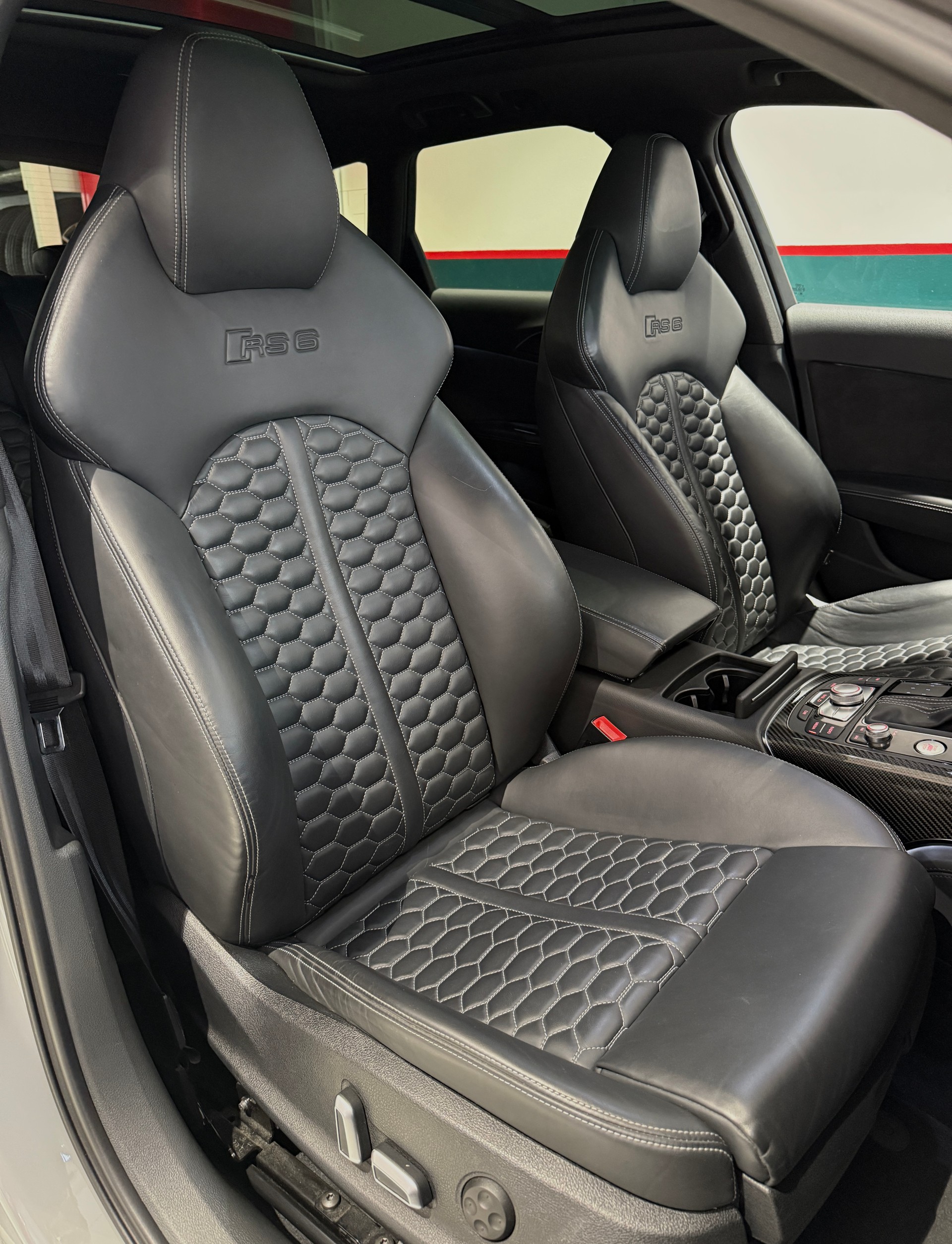 AUDI RS6 Avant 4.0 TFSI V8 performance quattro "ABT 706 Ps" AKRAPOVIC Audi ceramic *pack carbon *Bose sound-image-15