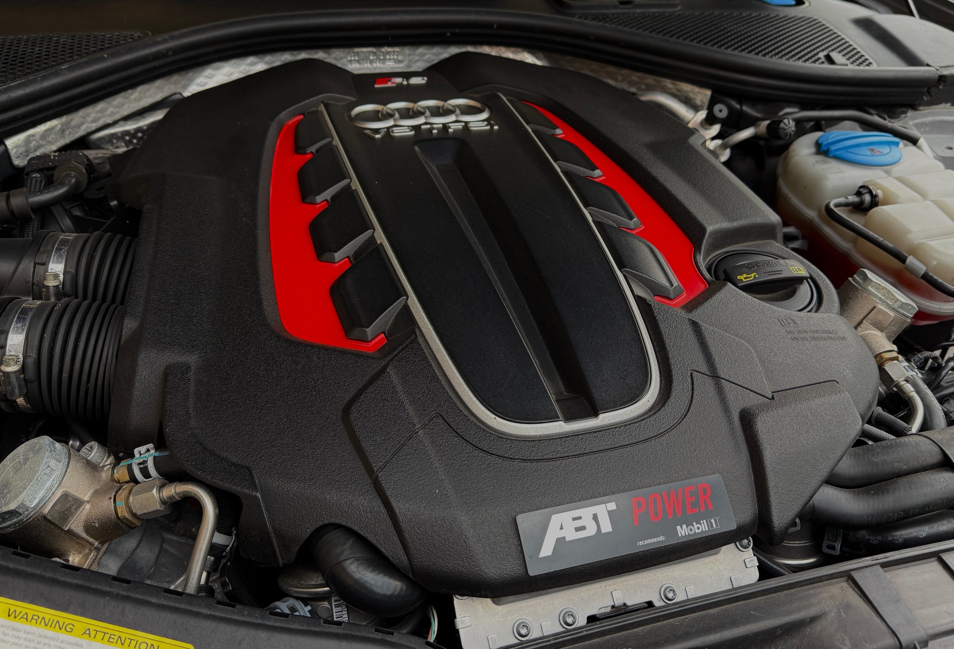 AUDI RS6 Avant 4.0 TFSI V8 performance quattro "ABT 706 Ps" AKRAPOVIC Audi ceramic *pack carbon *Bose sound-image-3