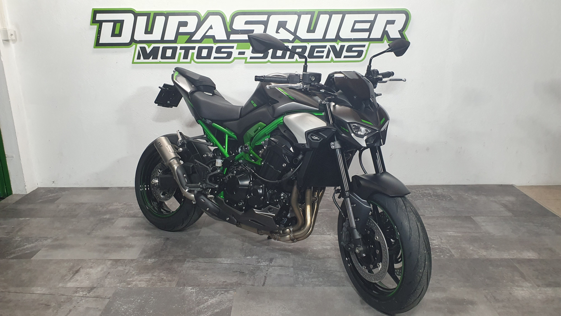 KAWASAKI Z 900-showroom-element-1