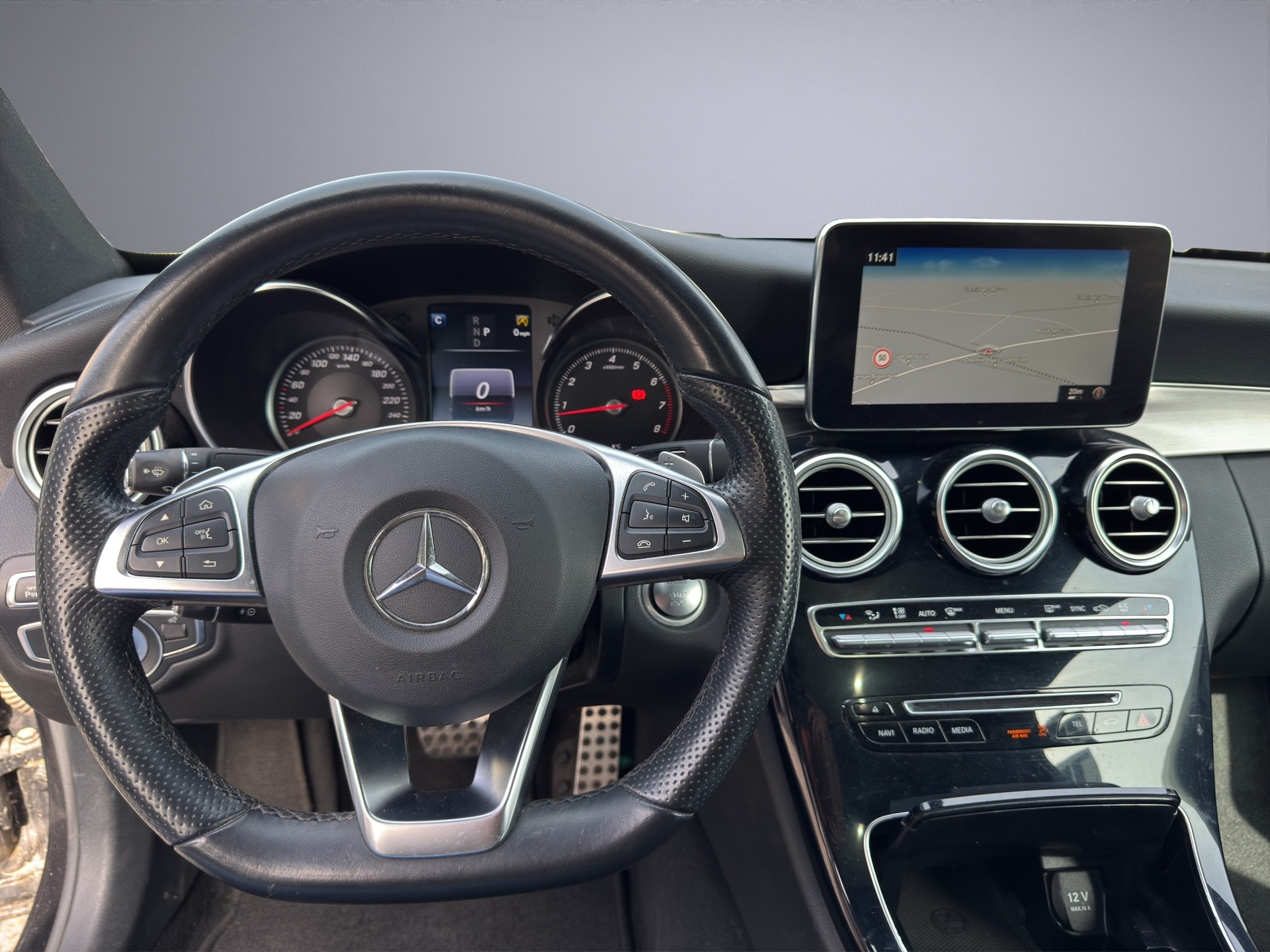 MERCEDES-BENZ C 300 Coupé AMG Line 9G-tronic-image-11