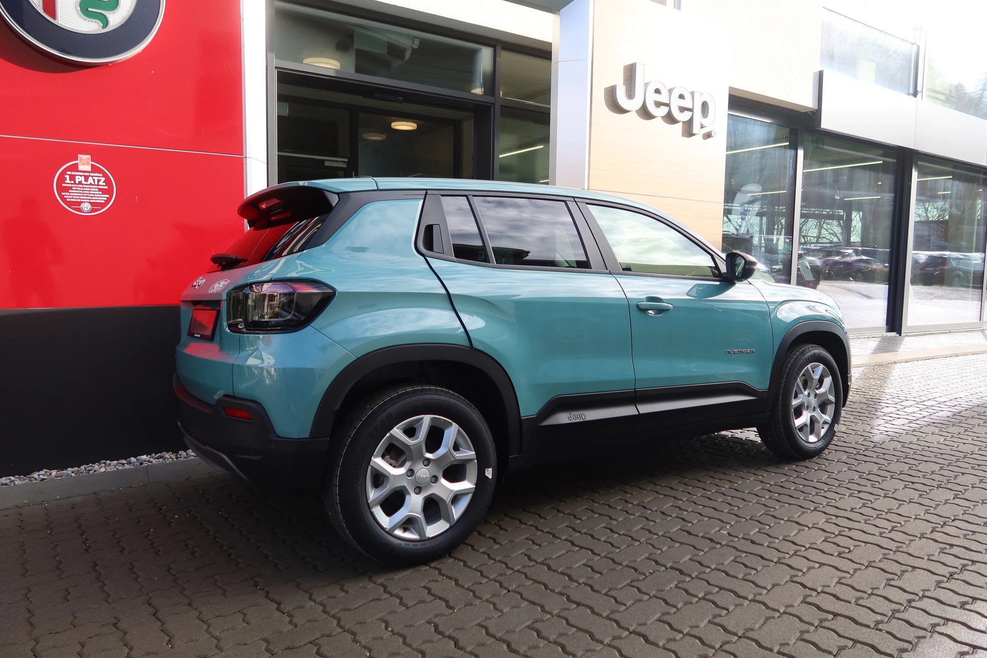 JEEP Avenger 54kWh Longitude B-image-6