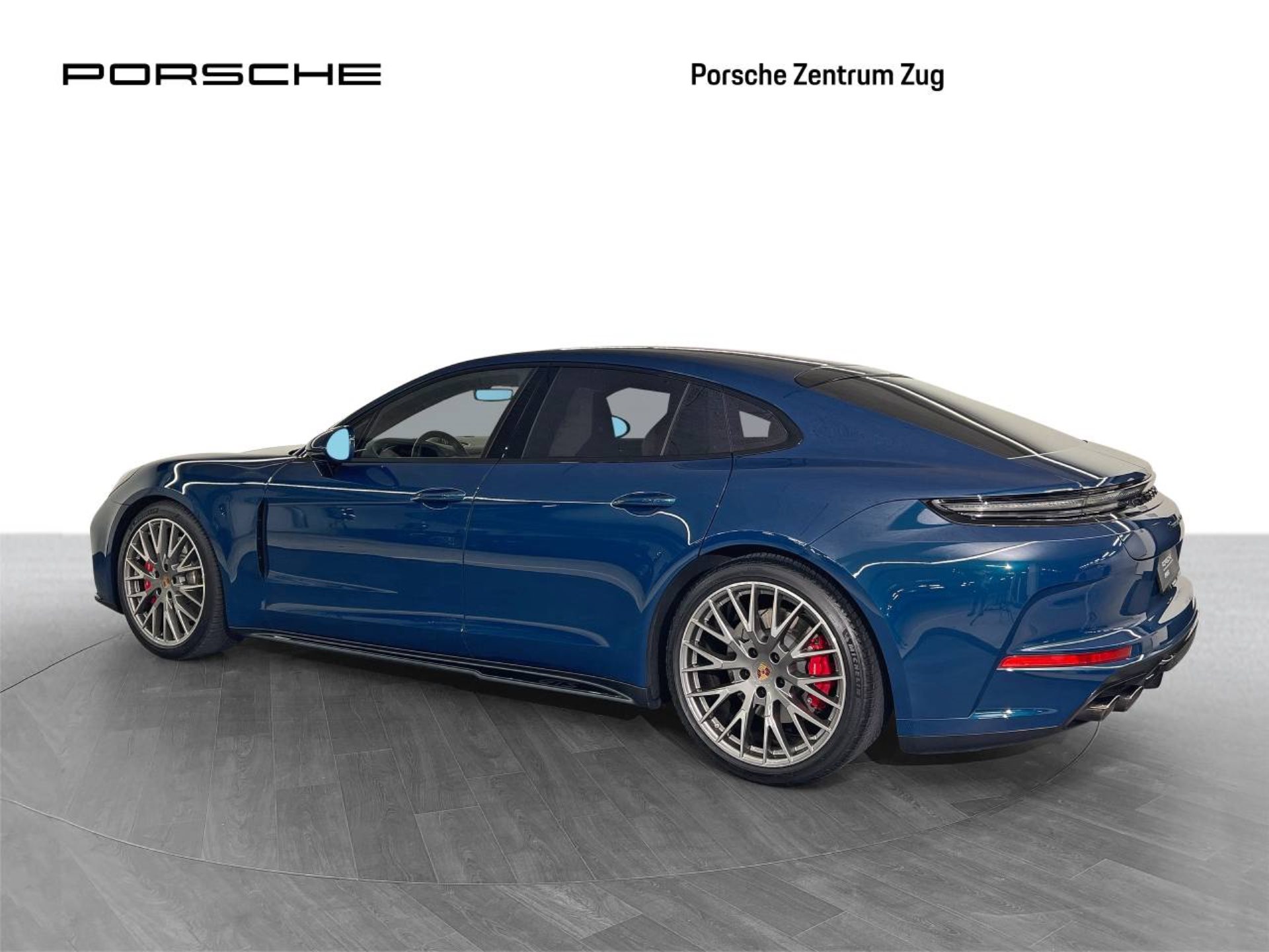PORSCHE Panamera GTS-showroom-element-2